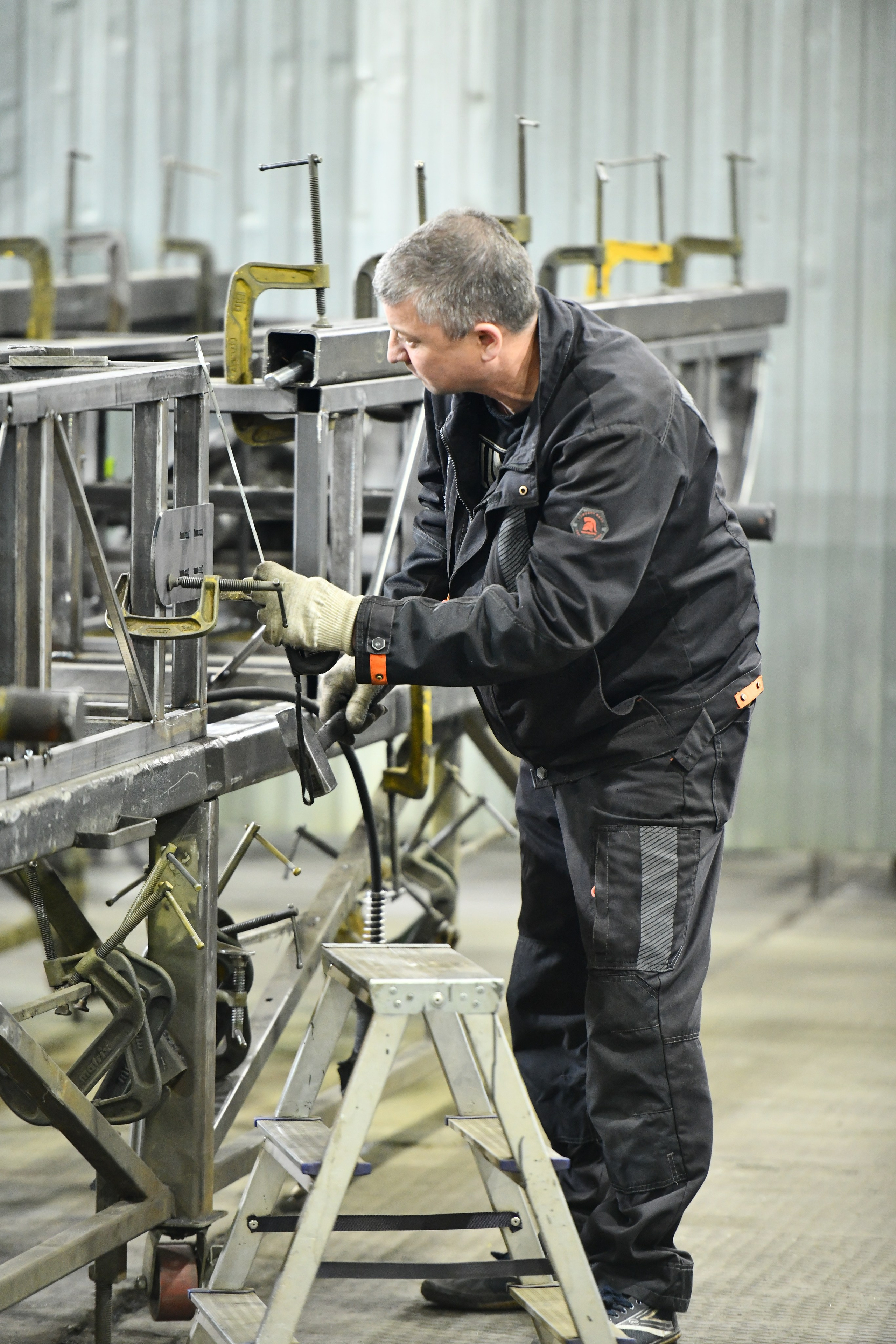 Репортаж с экскурсии на Завод ТРОМ. Репортажный и семейный фотограф — Шелихов Сергей