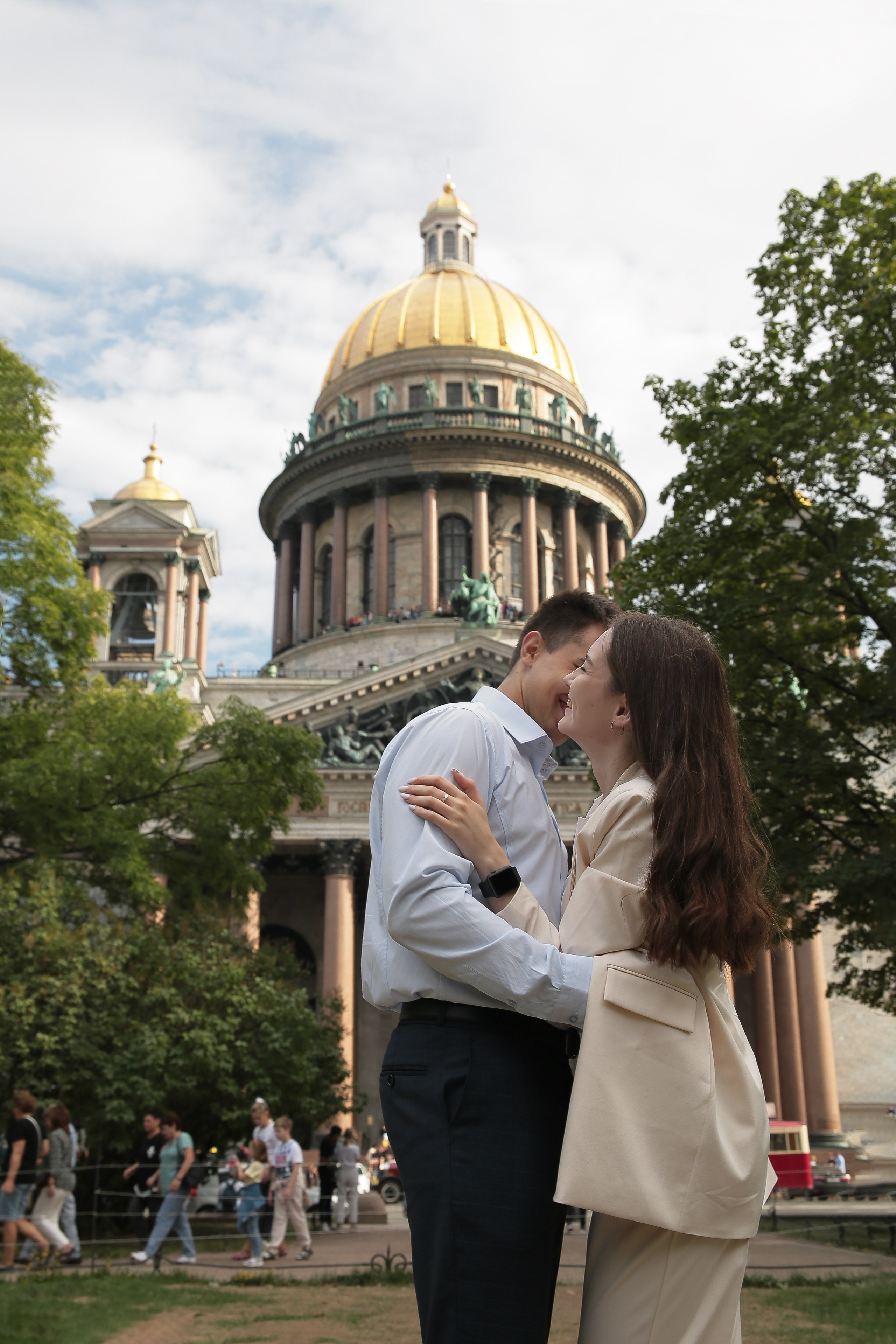 Свадебная фотопрогулка у Исаакиевского собора