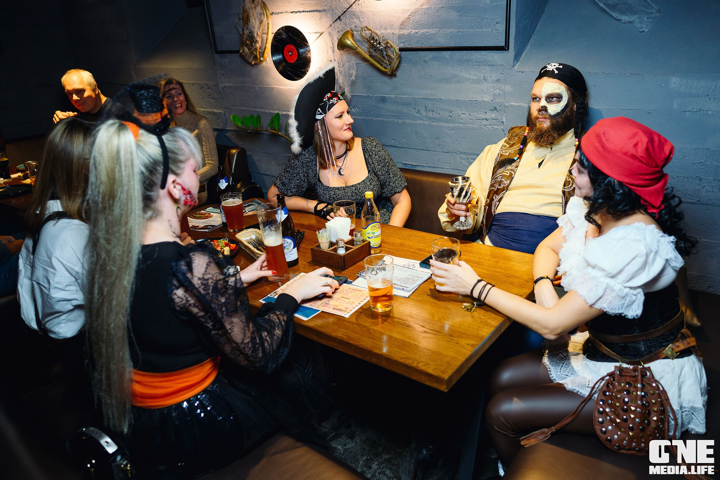 Фоторепортаж из бара Дредноут. One Media Life: фоторепортажи, фотоотчеты с мероприятий и заведений