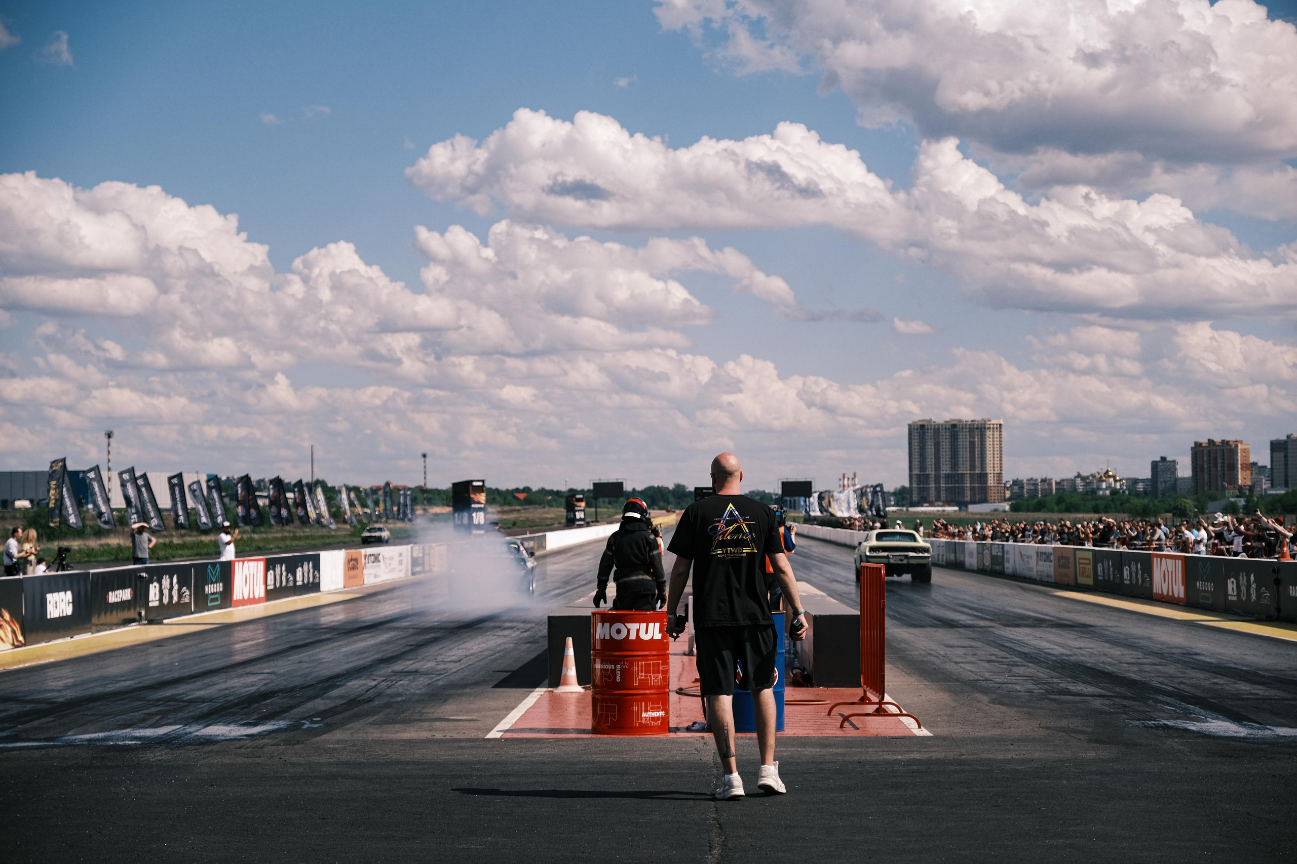 RUSSIAN WEEKEND DRAGS. Фотограф Москва. Киселева Елизавета