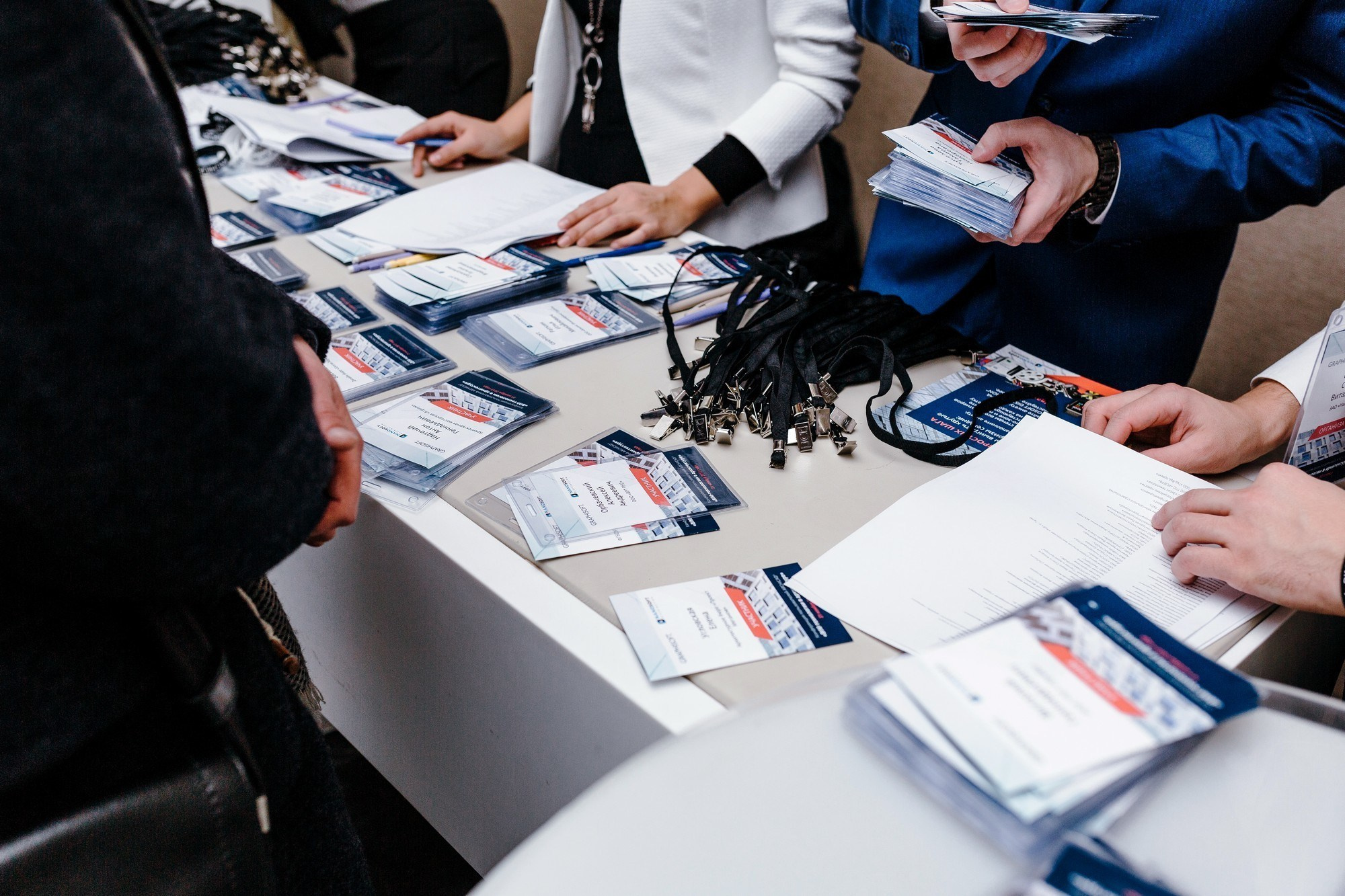 Фотограф на выставку в Москве, заказать услуги профессиональной фотосъёмки — Цены и стоимость услуг фотографа на съёмку выставки