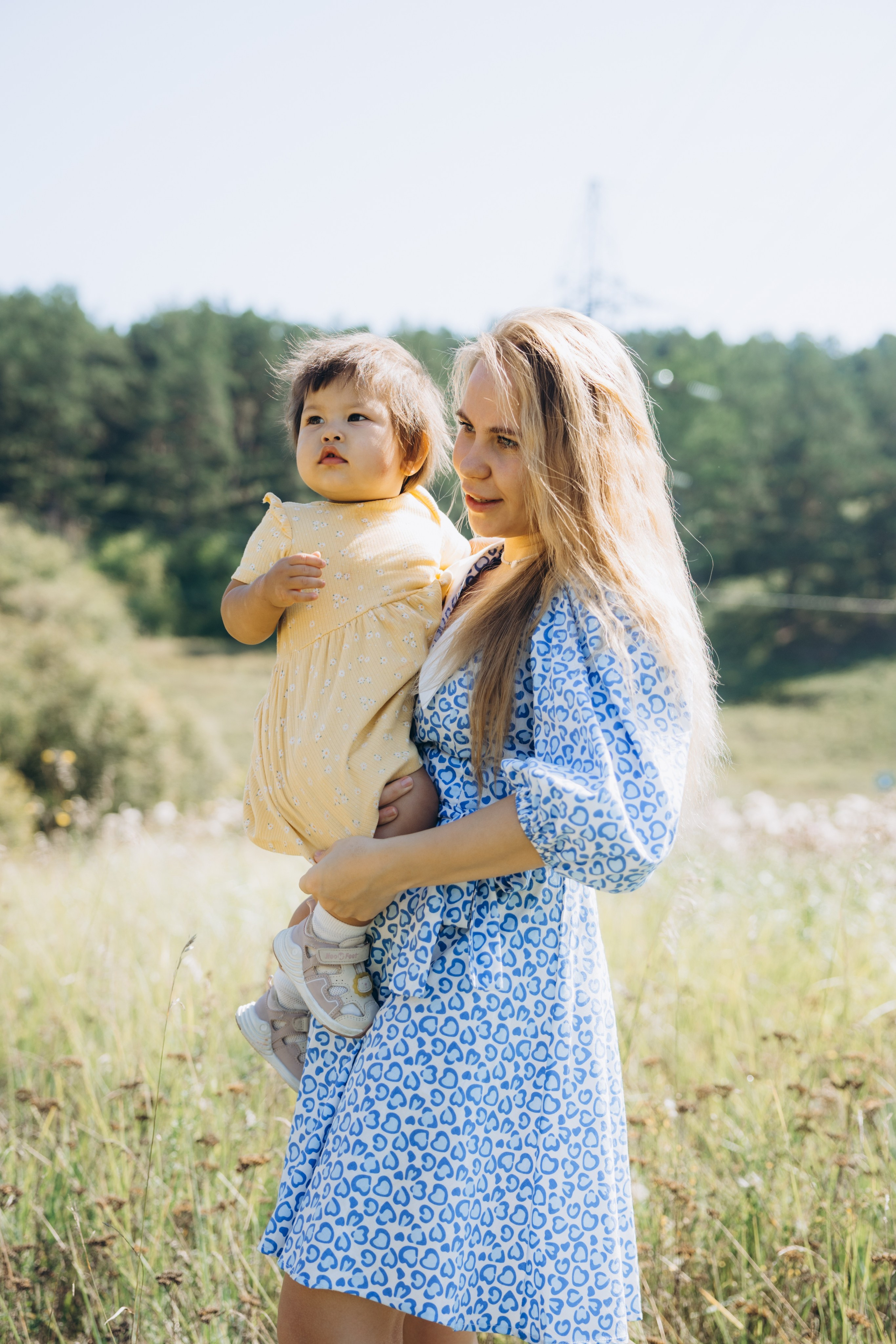 Семейная съёмка в поле. Свадебный, семейный фотограф в Иркутске Светлана Макаричева