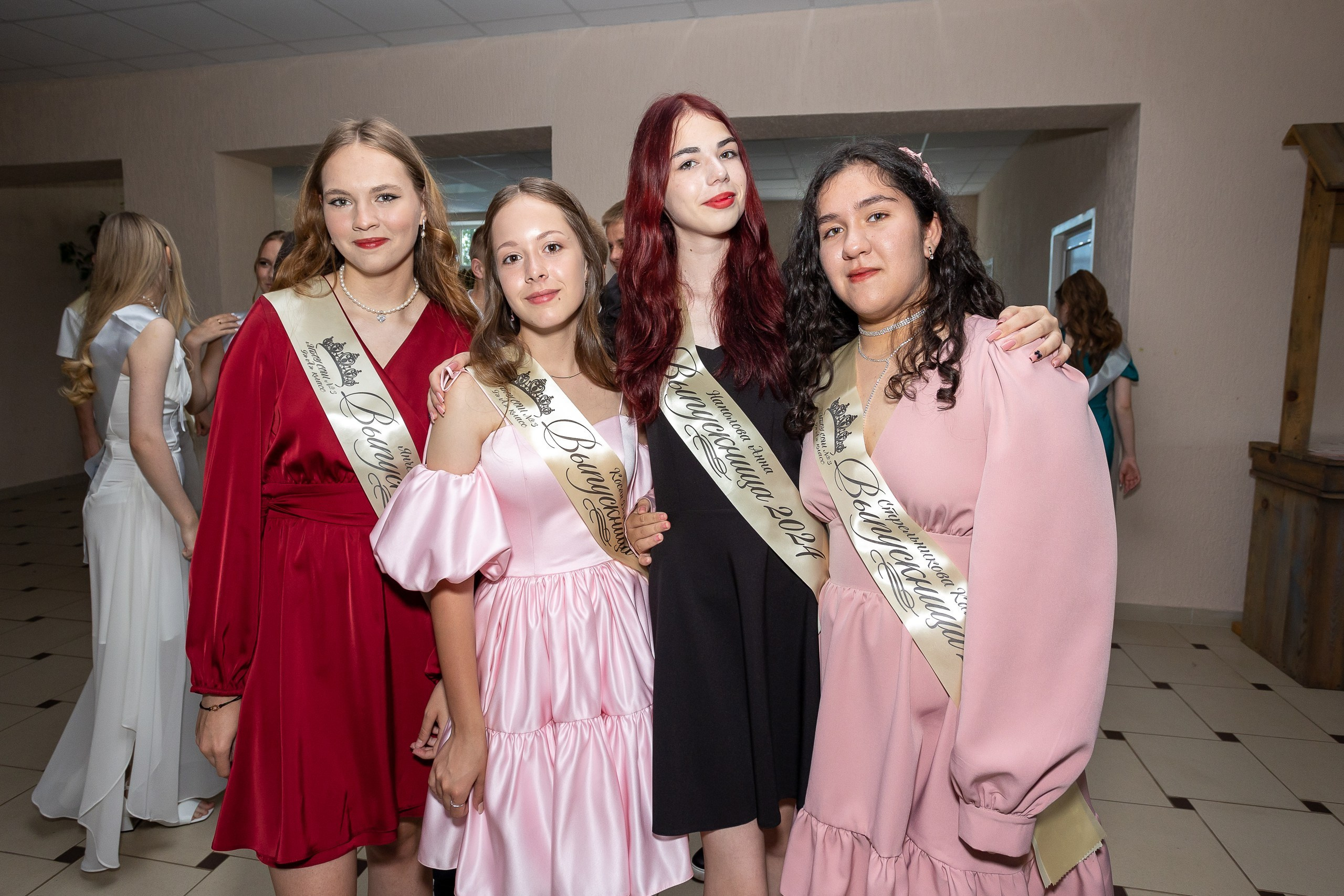 Вручение аттестата 2024 г. Выпускные альбомы Майкоп, Краснодар Елена Золотарева