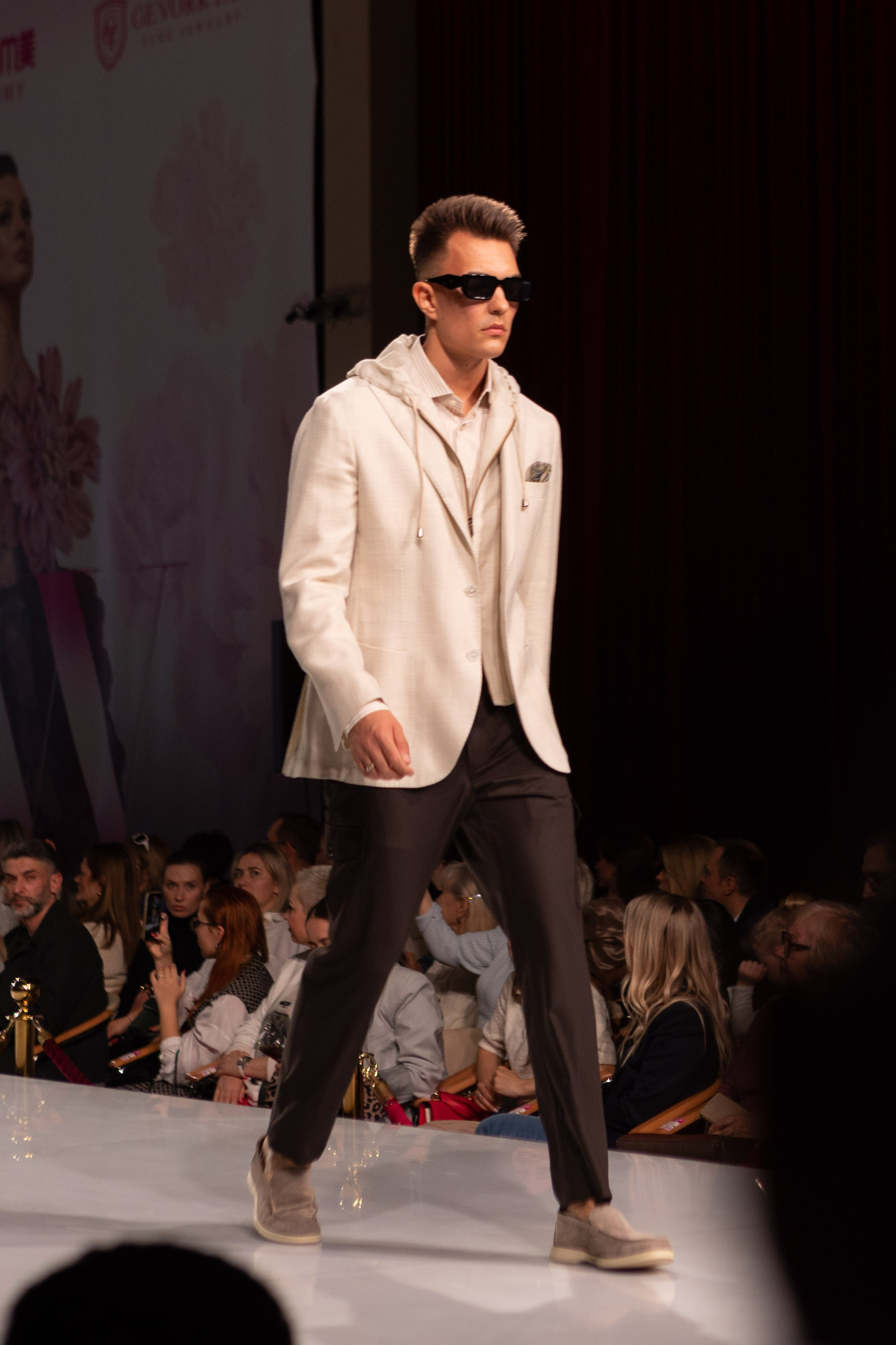 Estet fashion week весна 2024. Модный дом «Raschini»