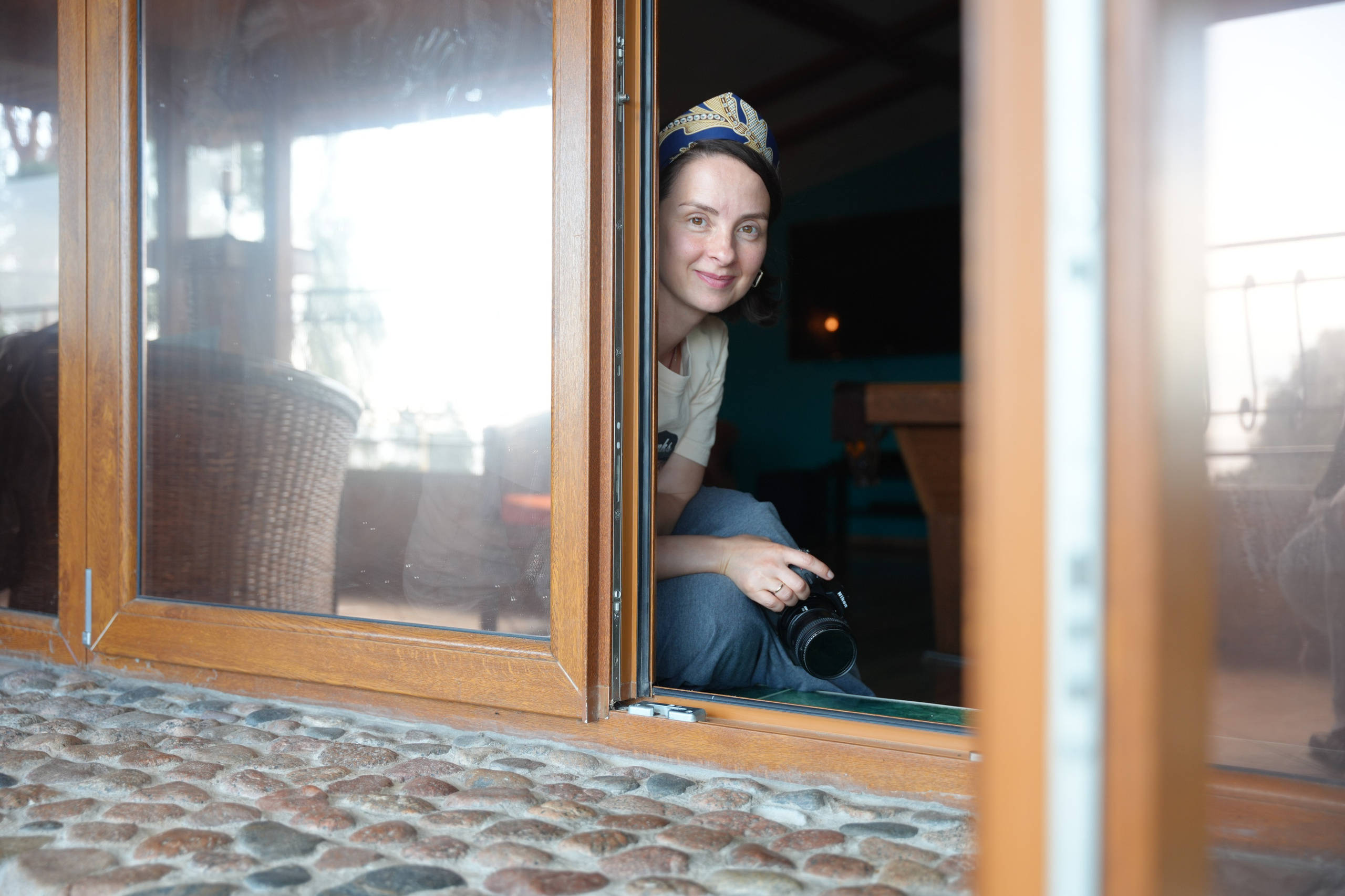 #backstage со съёмок команды в загородном доме. Портретный фотограф в Санкт-Петербурге Дмитриева Наталия