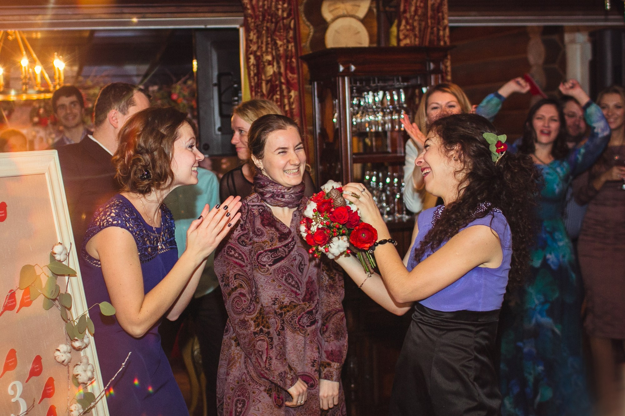 Зимняя свадьба в русских традициях. Семейный, портретный и свадебный фотограф в Санкт-Петербурге и Москве