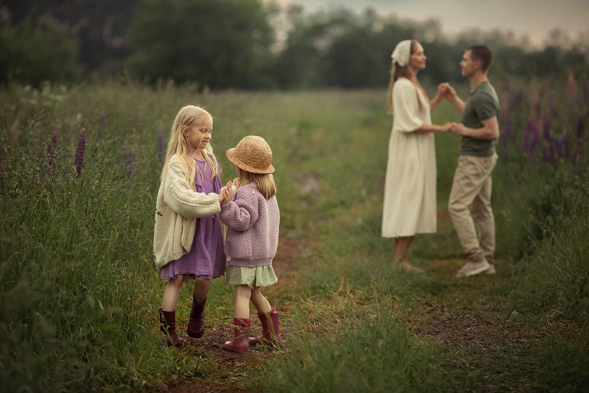 Семейная Фотосессия в люпиновом поле. Tatyana Nadezhdina Family photographer