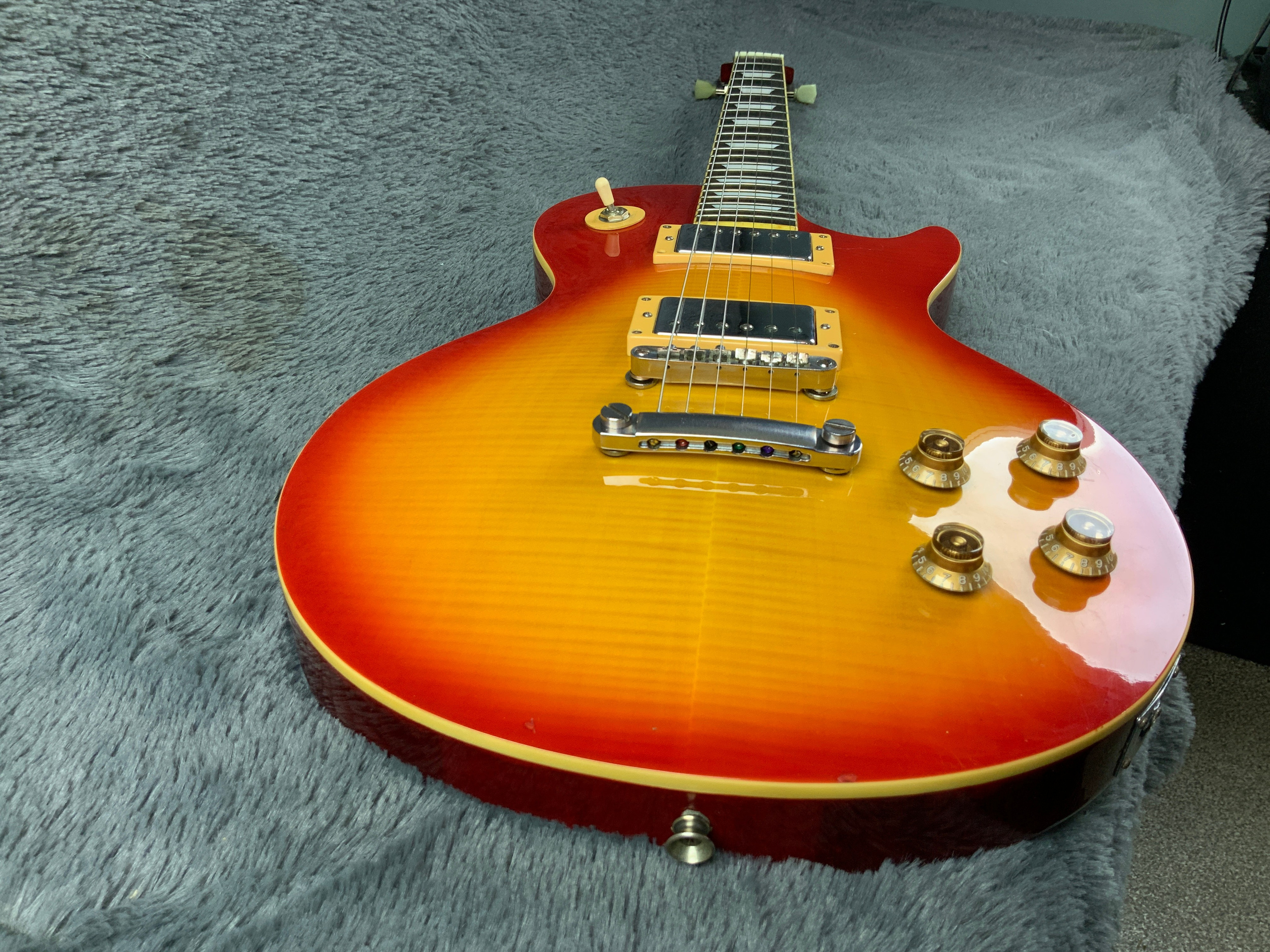 Maison Gibson Les Paul Standard