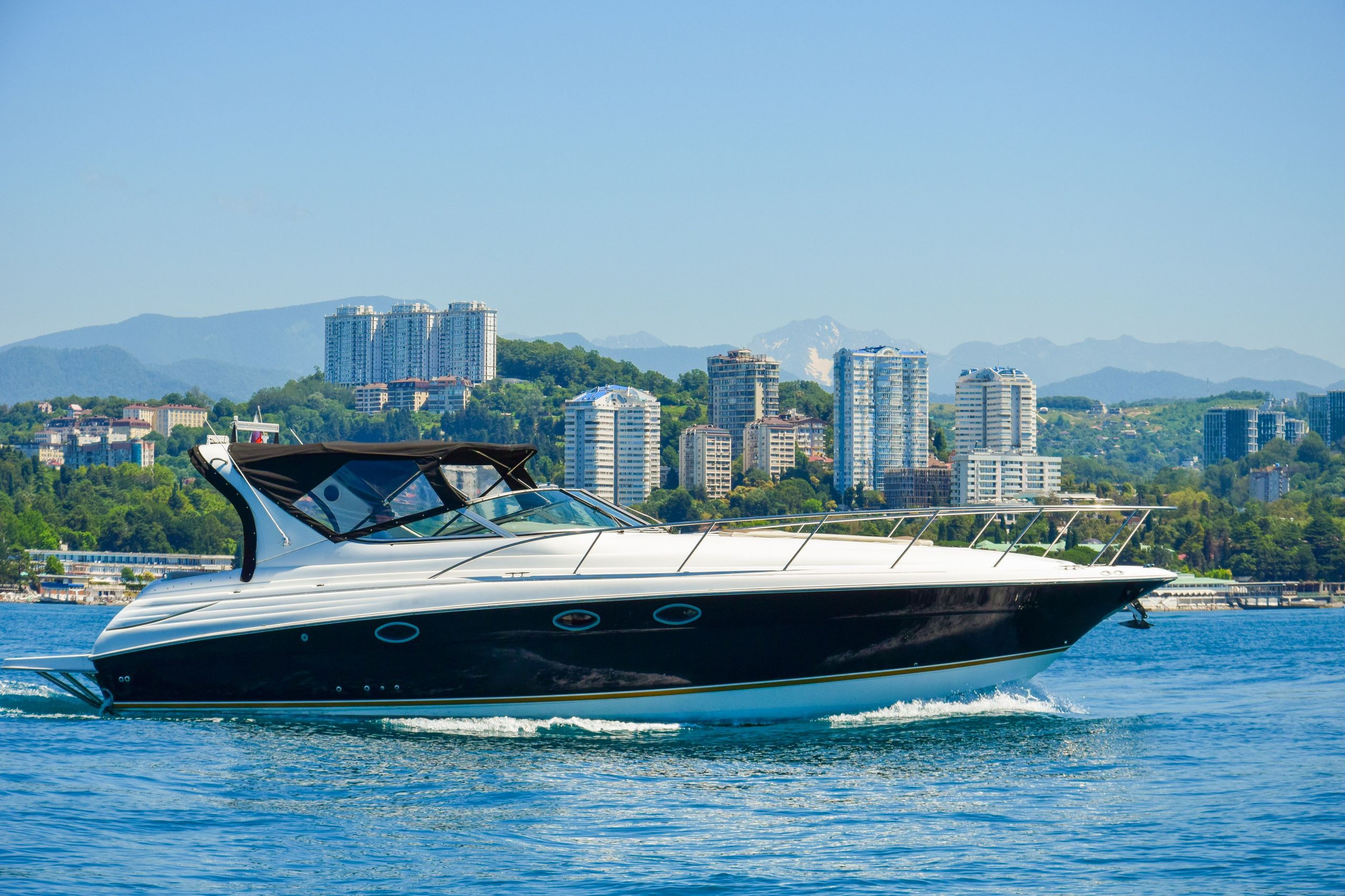 Катер Киви Аренда Яхты в Сочи Яхтанаморе YACHTNAMORE YACHTANAMORE