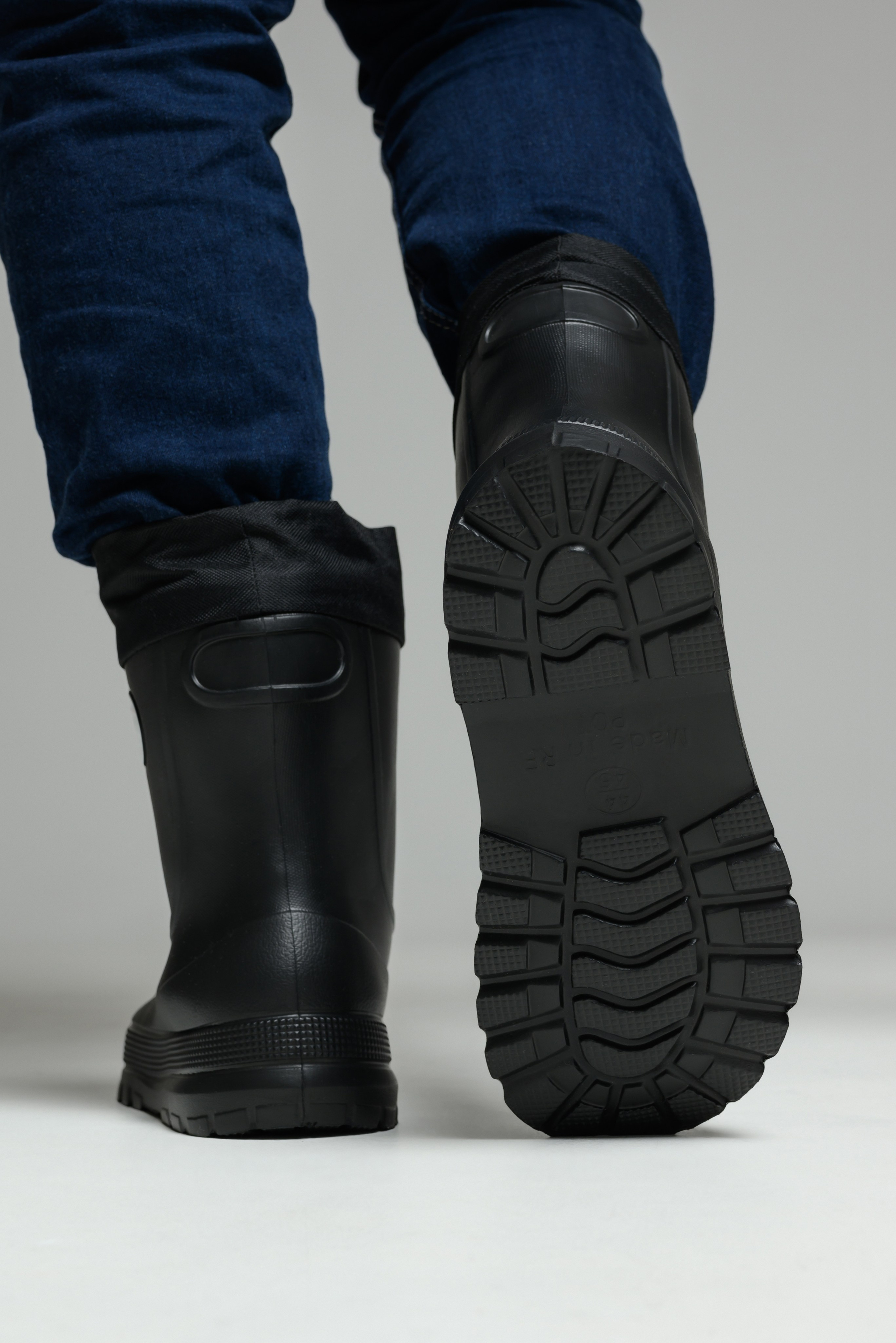 Резиновые сапоги. Предметный фотограф, фото для маркетплейсов Пятигорск, КМВ