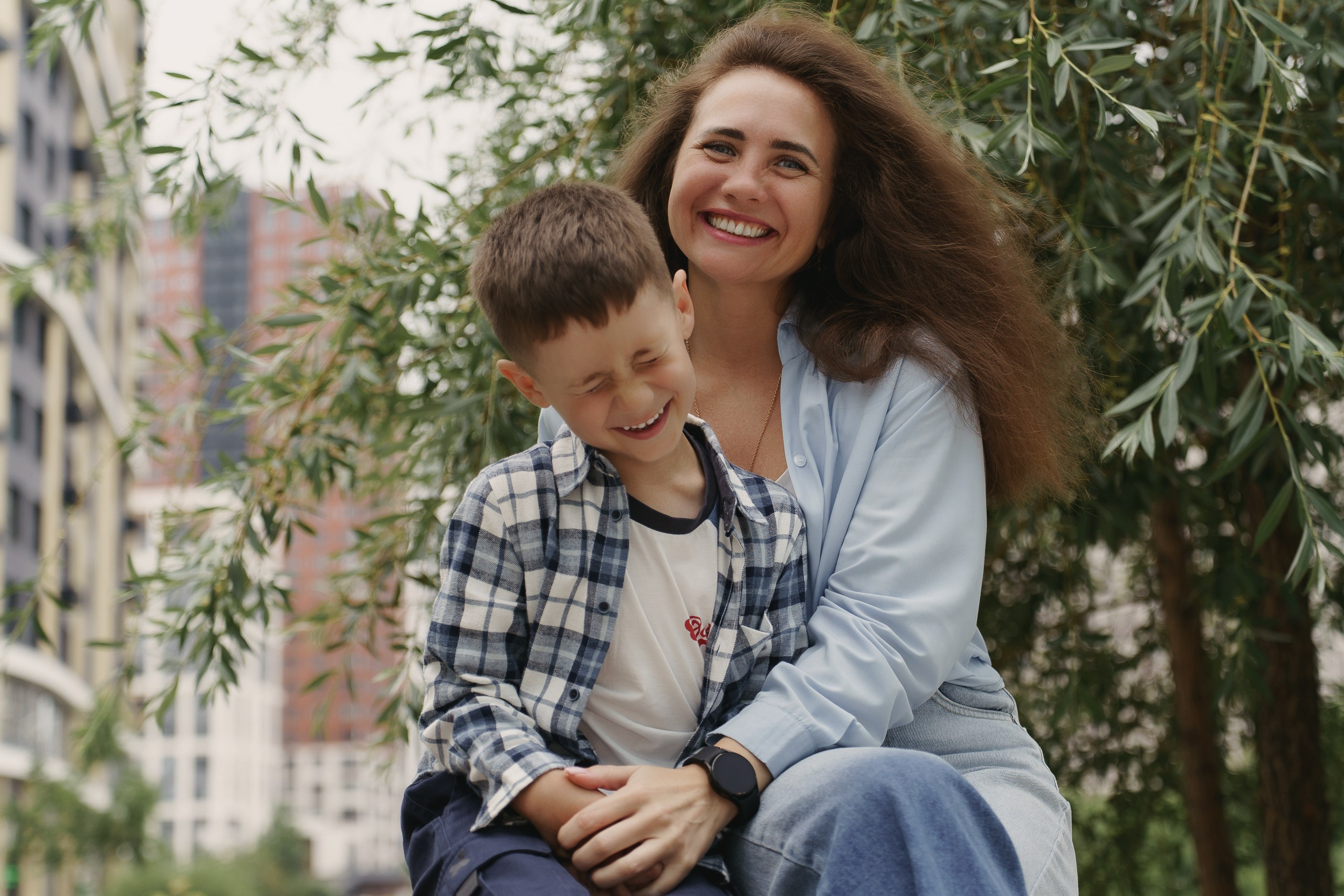 Семейная фотография. Мама с сыном