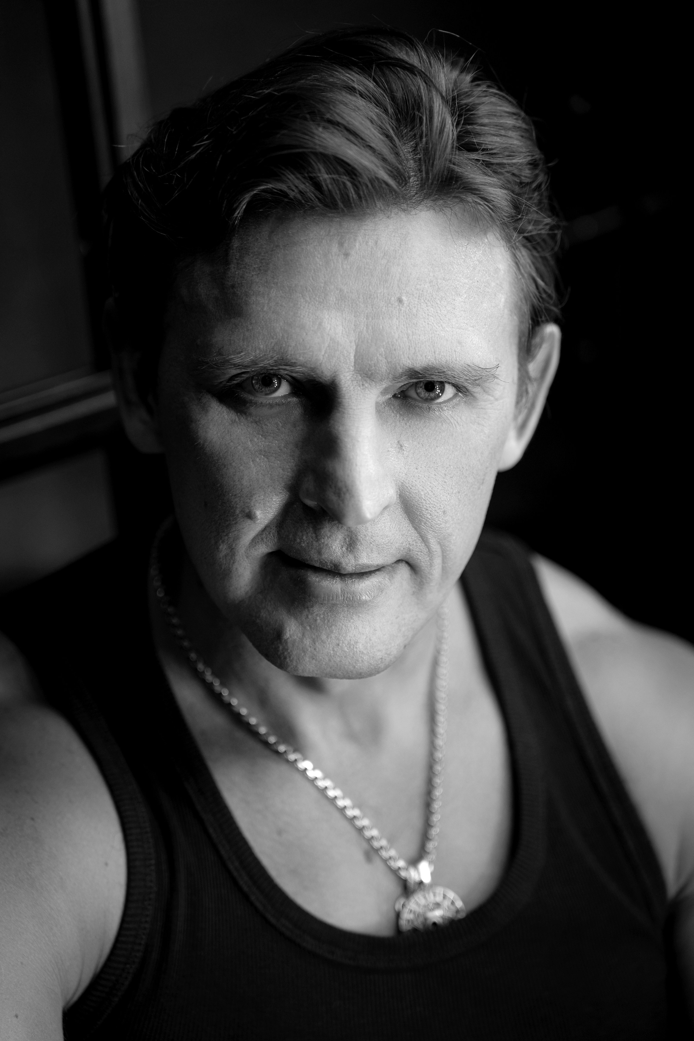 Мужская фотосессия в Москве. Портретный фотограф Олеся Владимирова в Москве