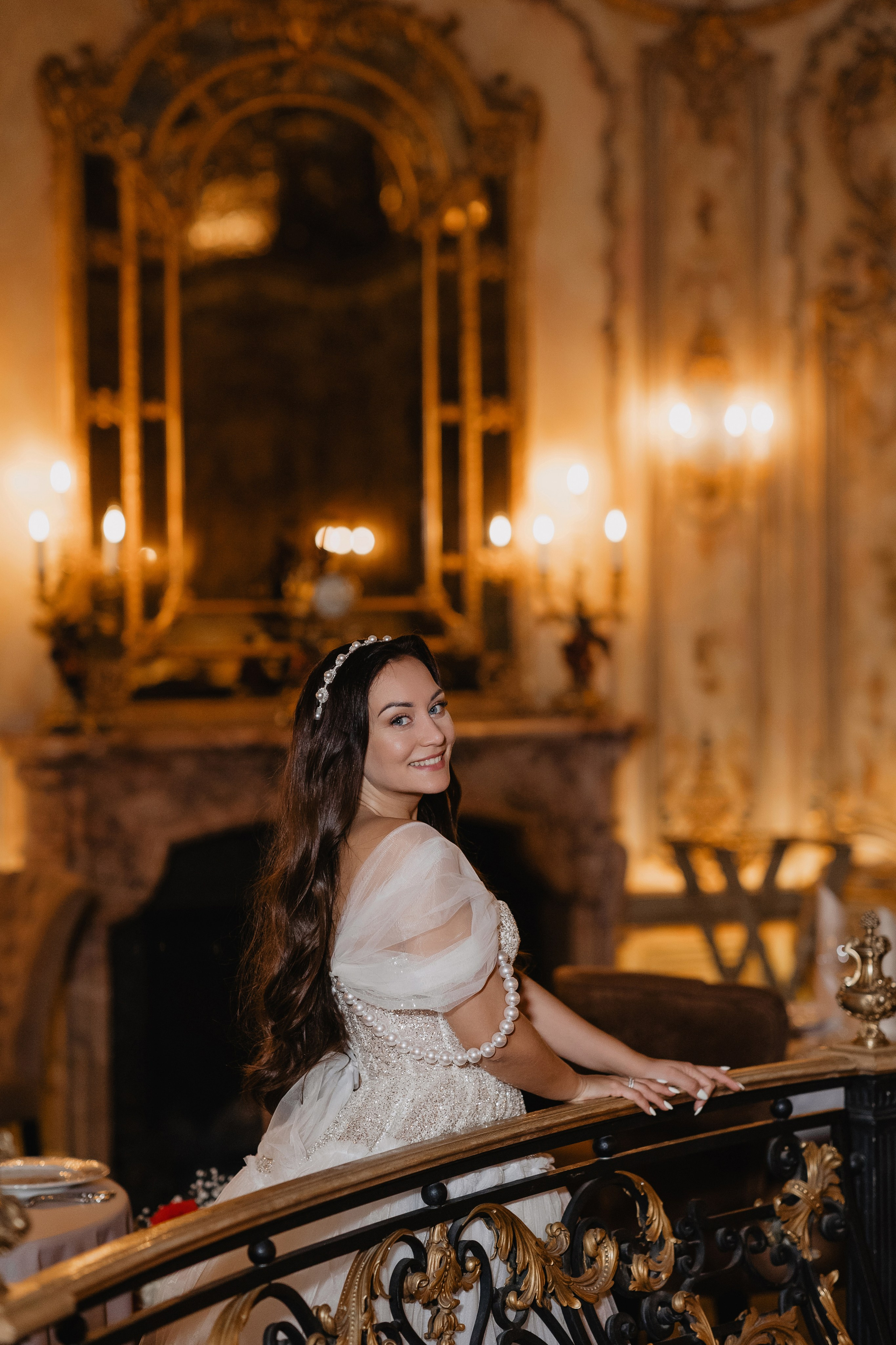 Свадебная фотосессия в ресторане Турандот. Свадебный фотограф в Москве Дарья Олендарёва