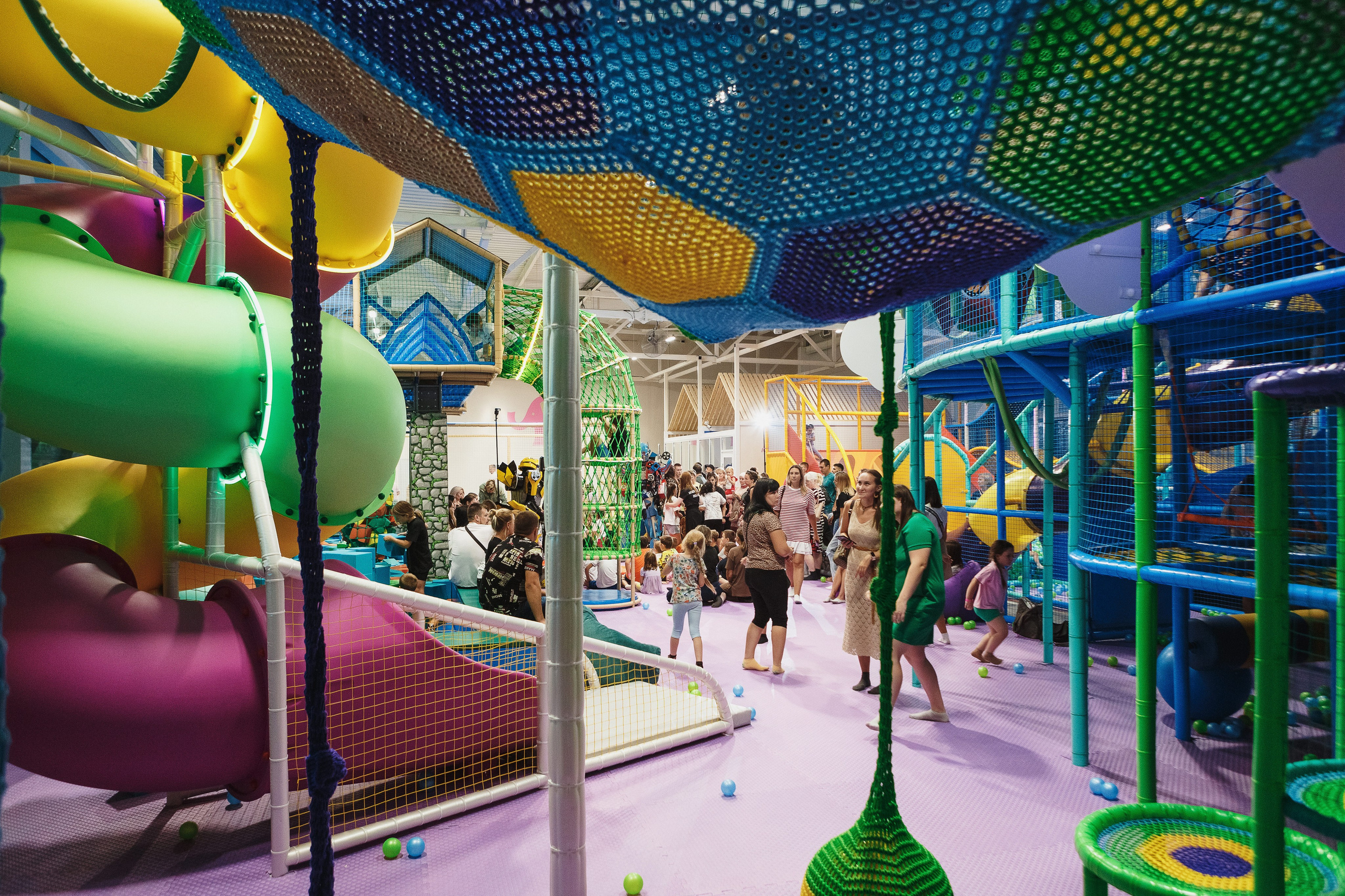 Туси Джуси Таганрог — Яркие и Весёлые Фотографии Детской Игровой Зоны. Свадебный и семейный фотограф в Таганроге Бакарюк Антон