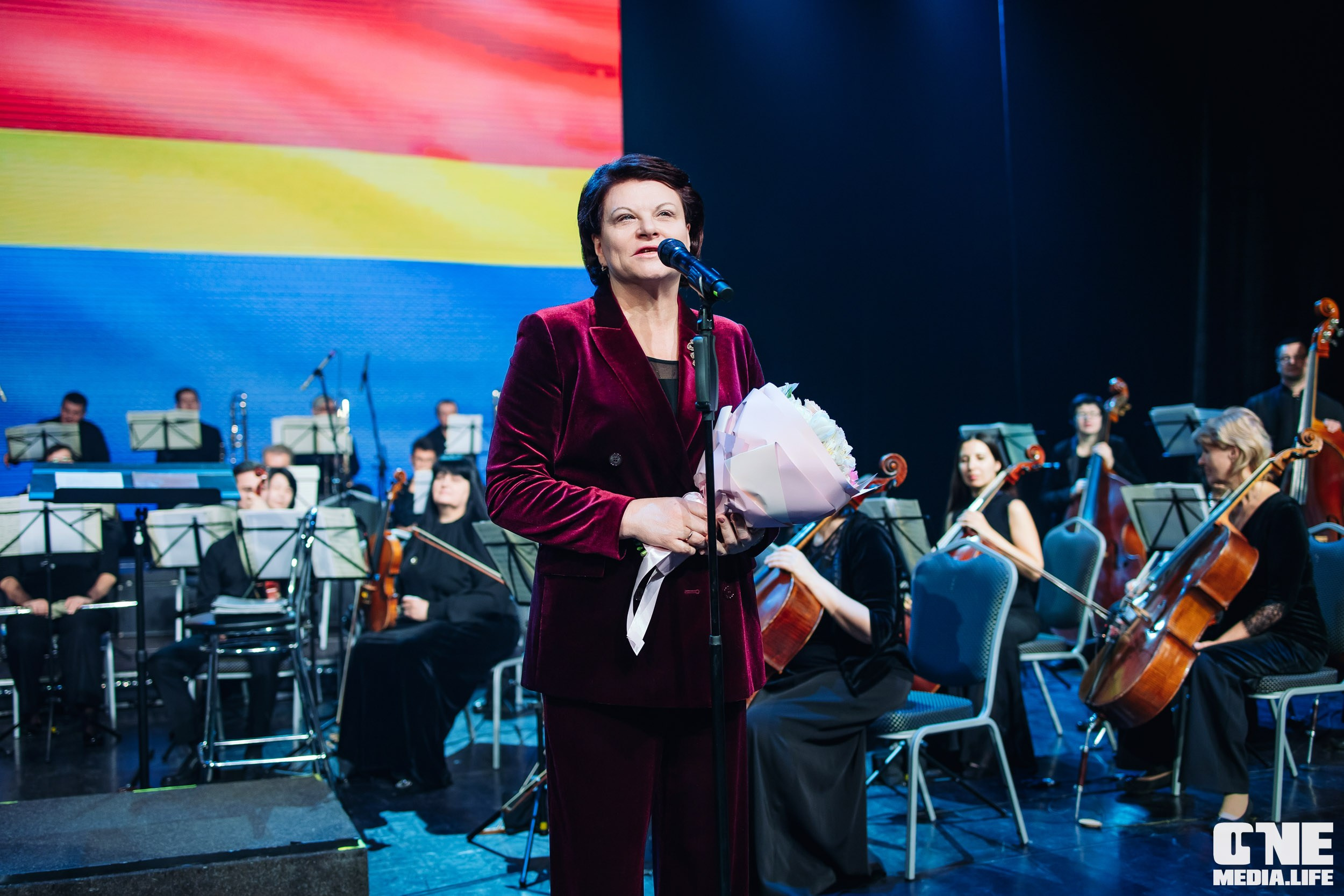 Концерт 8 марта в Янтарь холл. One Media Life: фоторепортажи, фотоотчеты с мероприятий и заведений
