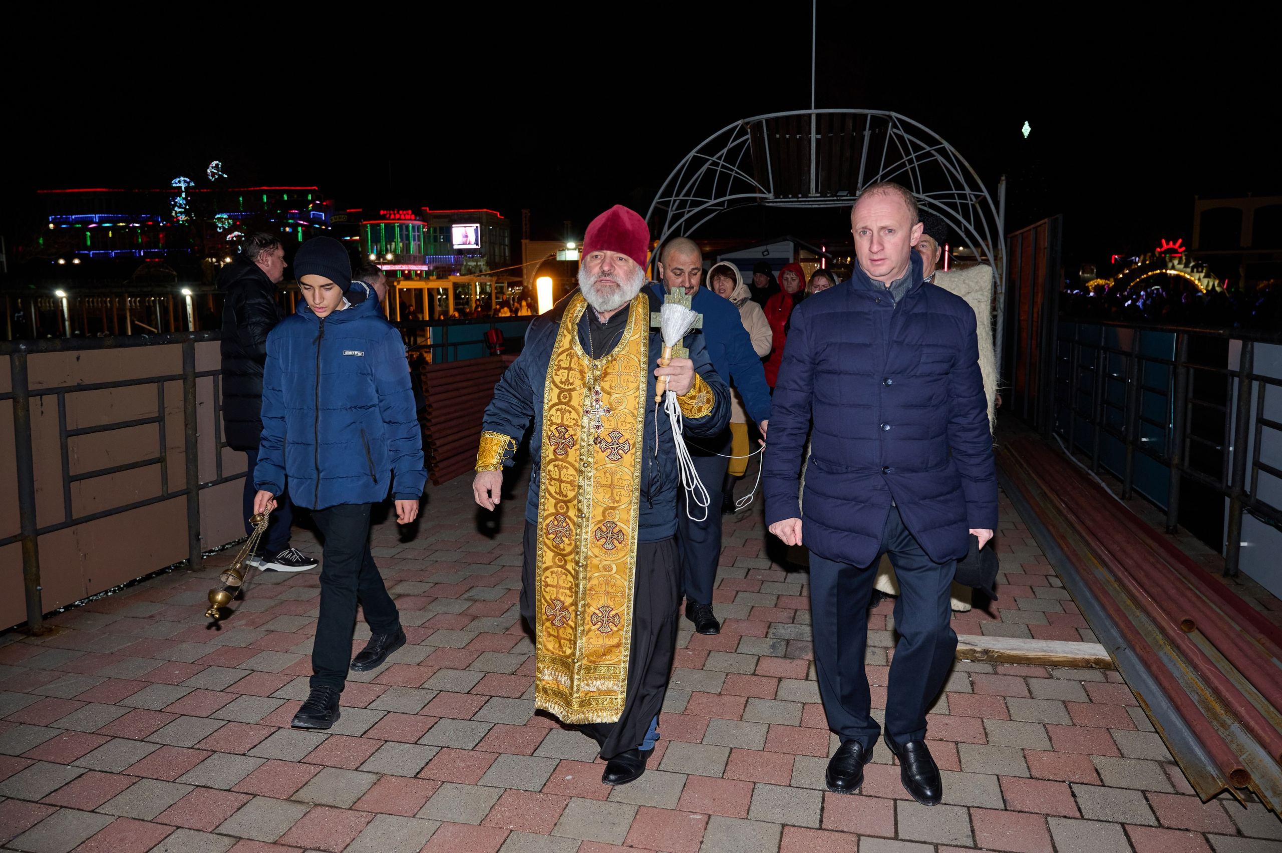 Крещенские купания. Жизнь курорта Кабардинка в фотографиях