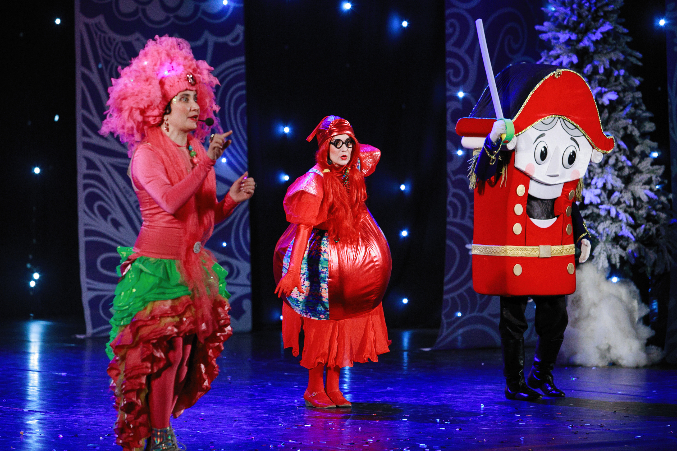 Ёлки новогодние в ДКЖ 2022. Фотомастерская Воробьевых