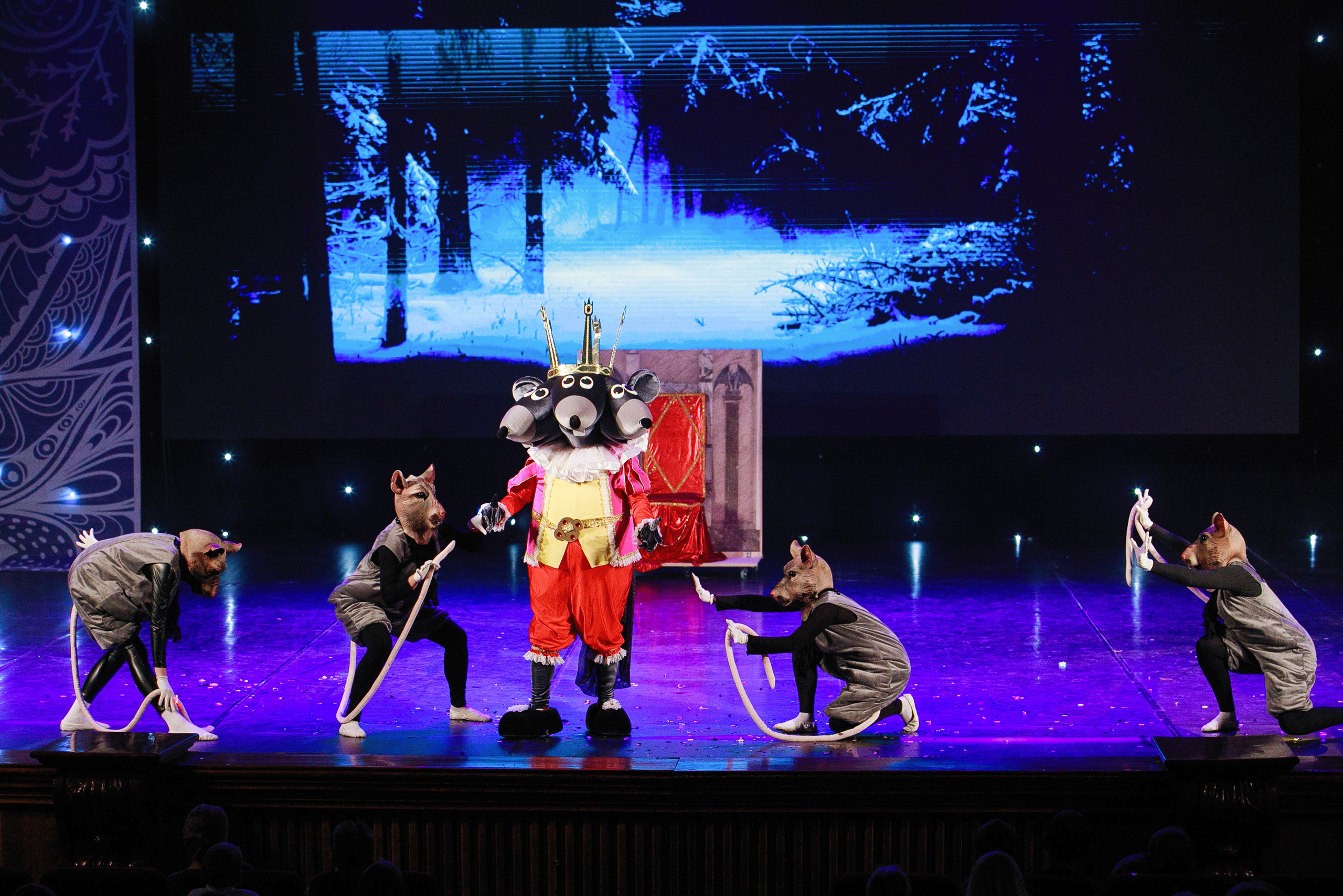 Ёлки новогодние в ДКЖ 2022. Фотомастерская Воробьевых