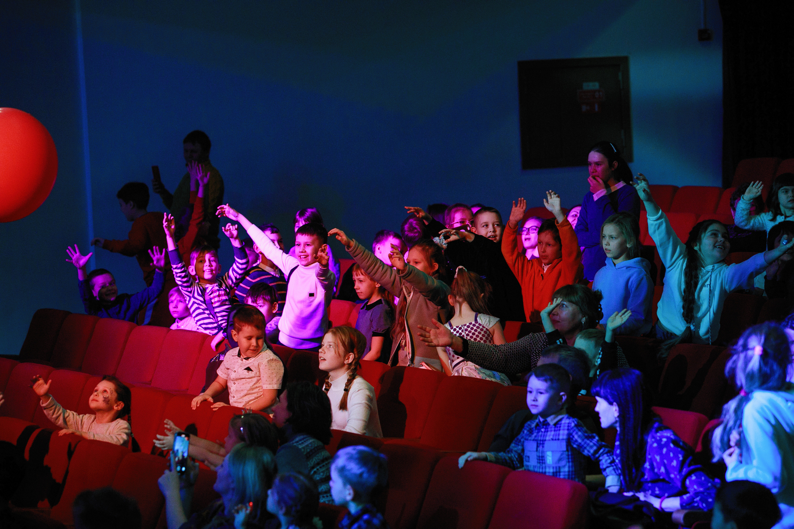 Ёлки новогодние в ДКЖ 2022. Фотомастерская Воробьевых