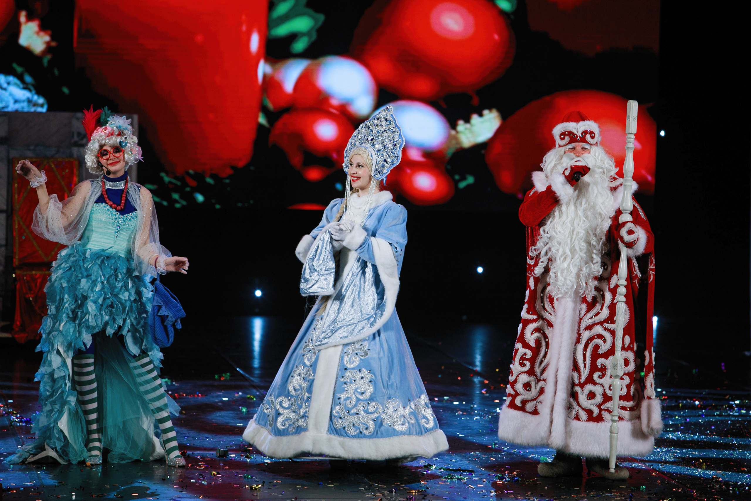 Ёлки новогодние в ДКЖ 2022. Фотомастерская Воробьевых