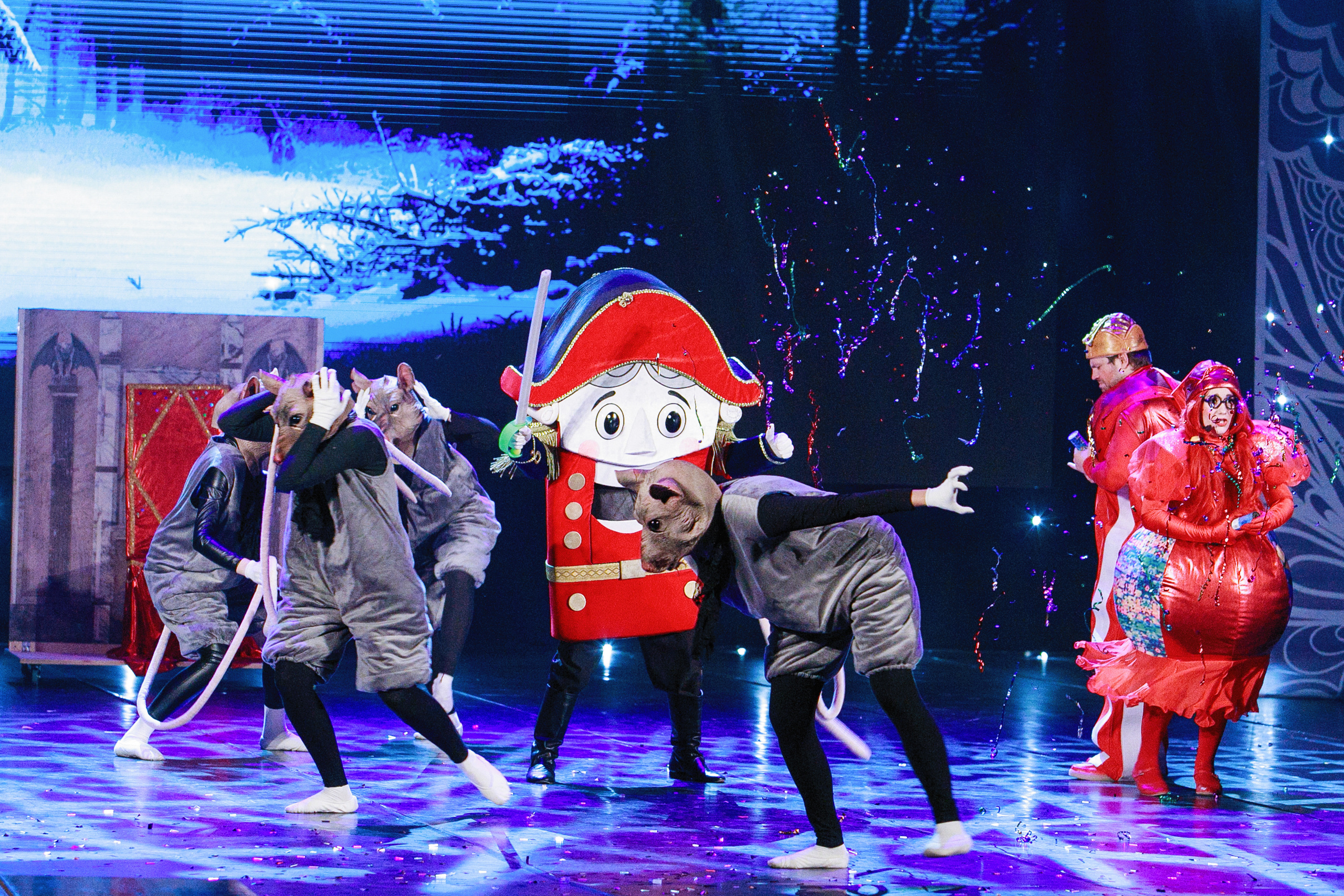 Ёлки новогодние в ДКЖ 2022. Фотомастерская Воробьевых