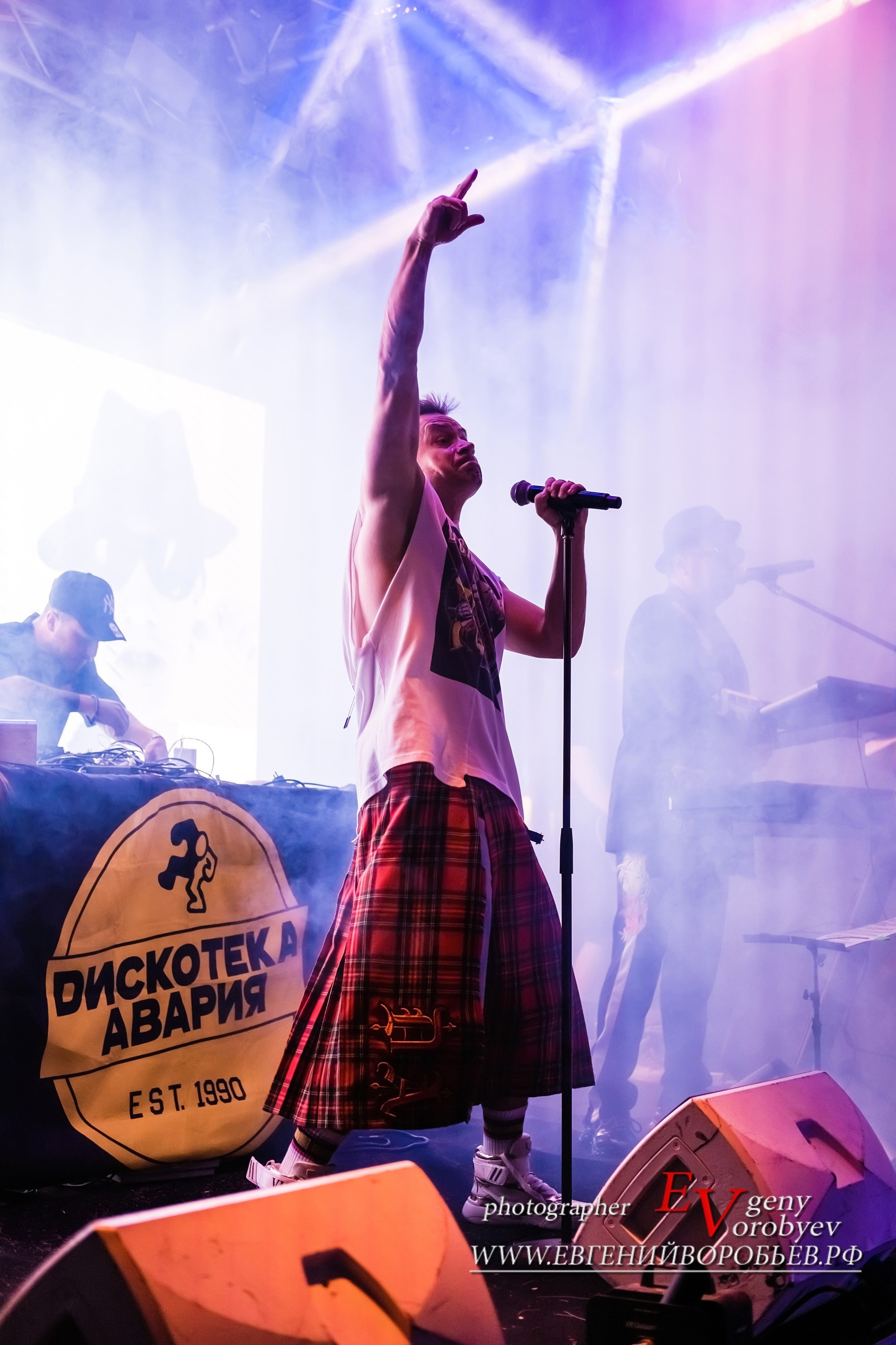 Фотосессии Фотограф в Красноярске на Пхукете Евгений Воробьёв видеосъёмка фотосъёмка с FPV дрона квадрокоптера в Красноярске