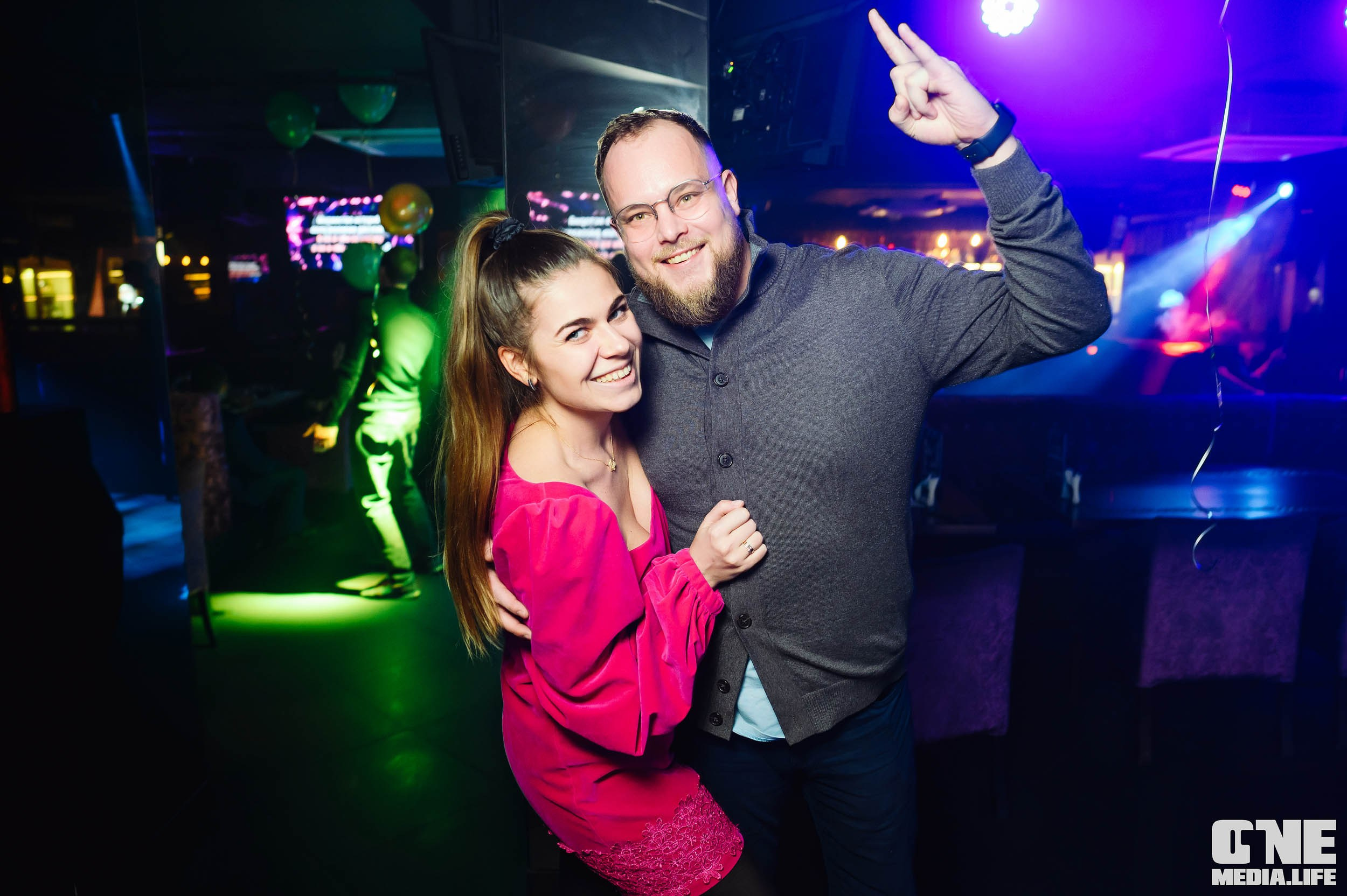 Фотоотчет с вечеринки в караоке-клубе Эйфория. One Media Life: фоторепортажи, фотоотчеты с мероприятий и заведений