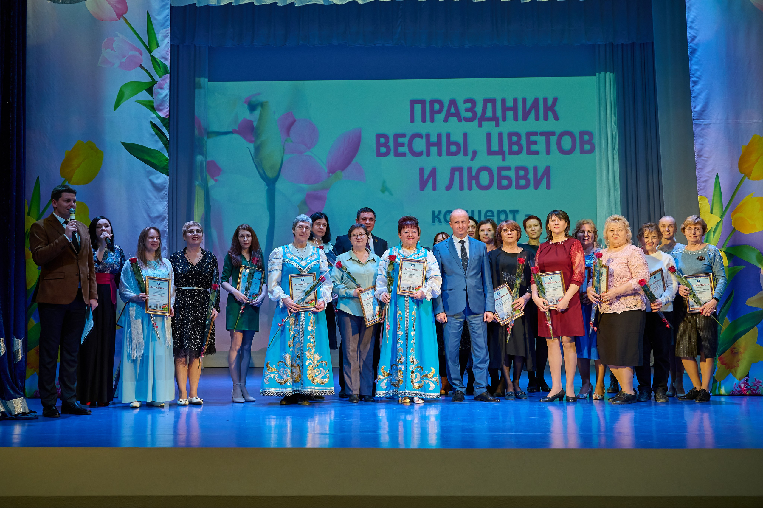 8 марта Марьина роща. Жизнь курорта Кабардинка в фотографиях