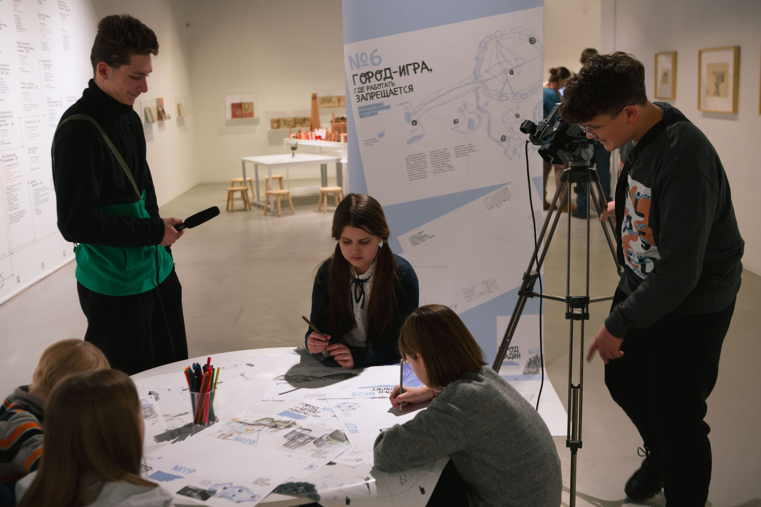 Детская студия «Киношка» г. Москва. Выпускные альбомы и школьный фотограф в Подольске, Троицке, Щербинке, Москве и Московской области