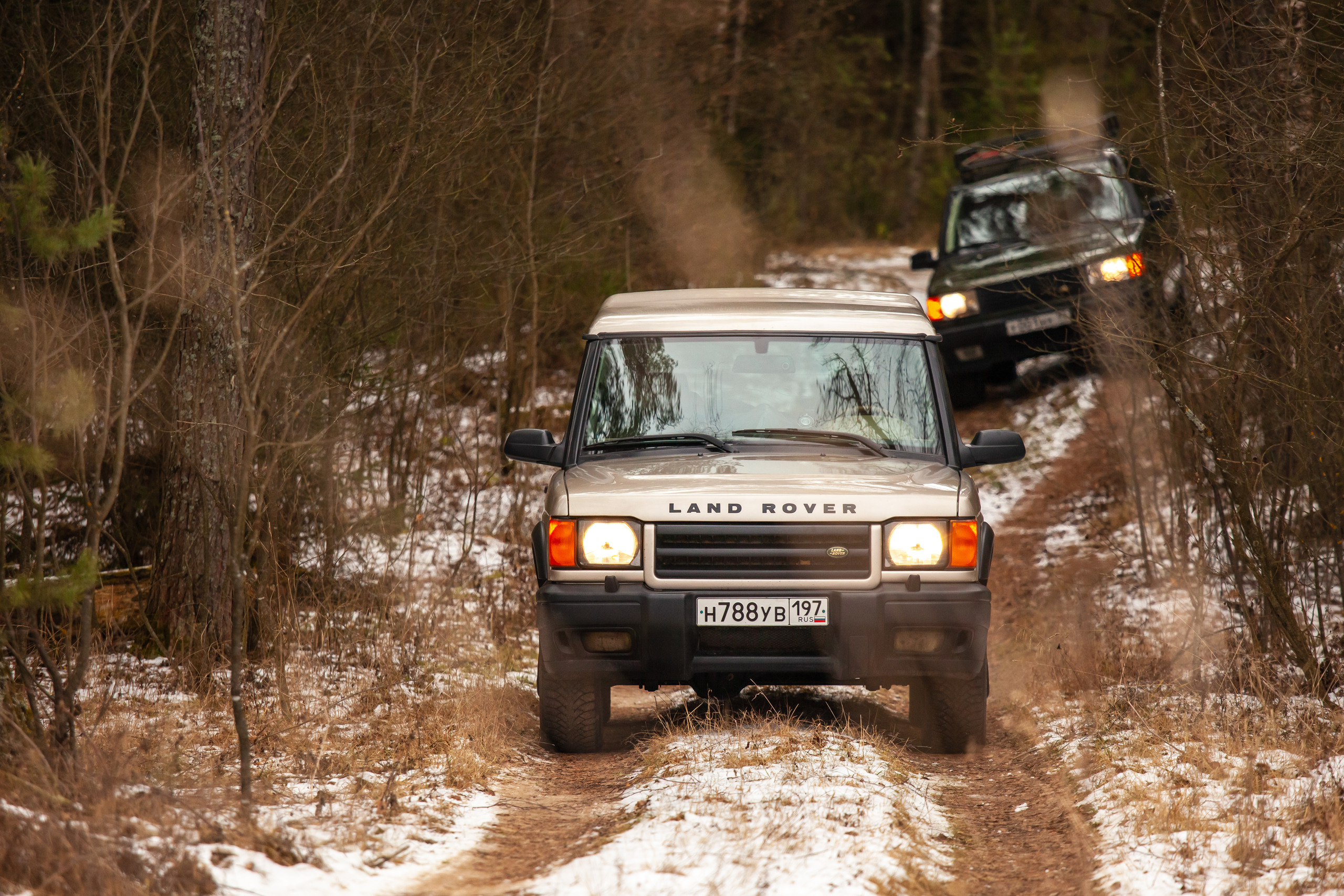 За ёлкой на двух Land Rover. Фотограф Сергей Лукьянов @xapeton_photo Москва