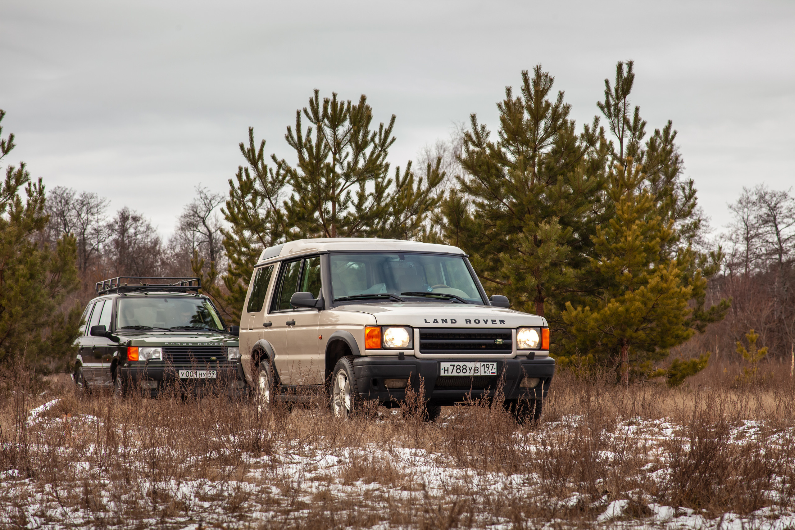 За ёлкой на двух Land Rover. Фотограф Сергей Лукьянов @xapeton_photo Москва