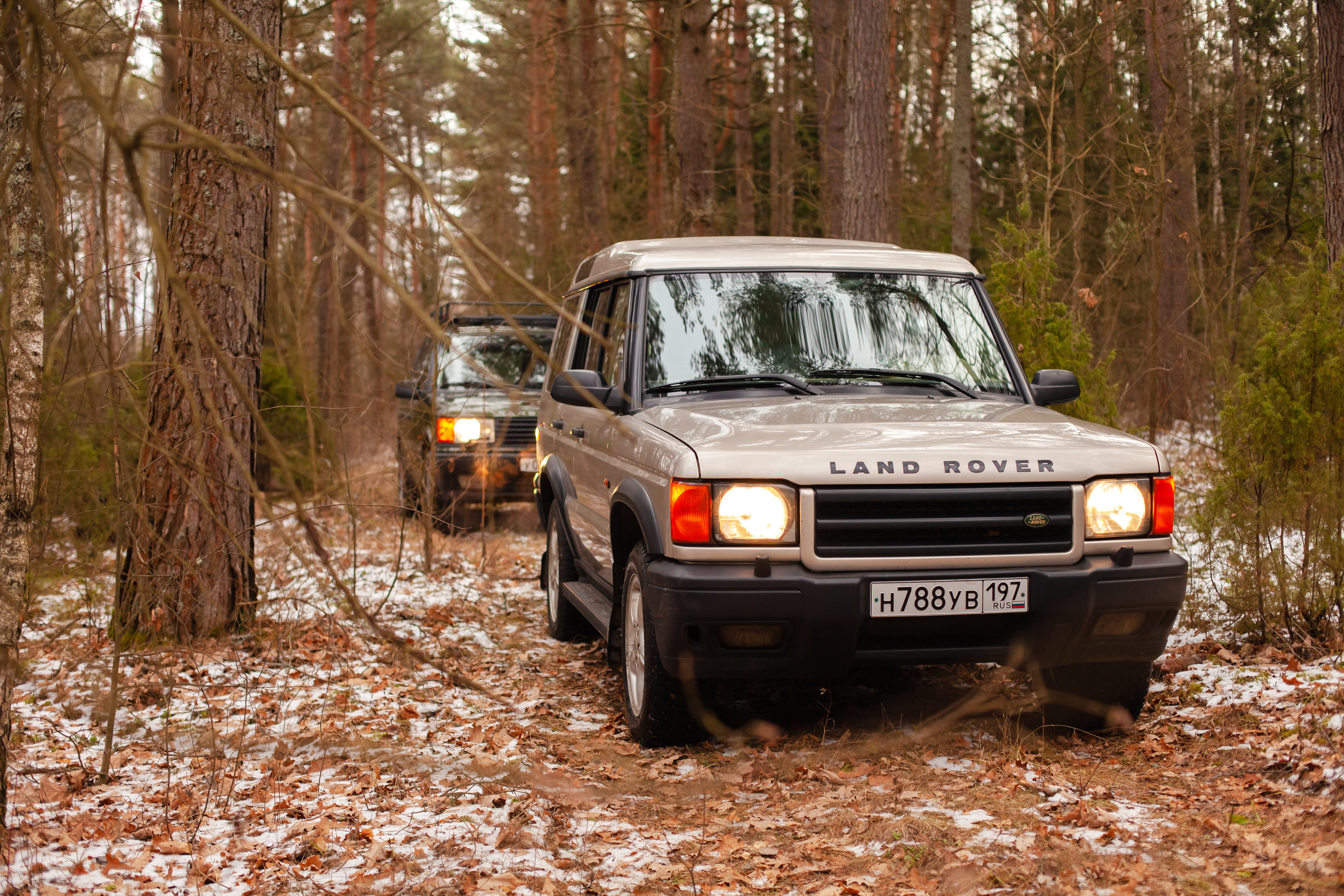 За ёлкой на двух Land Rover. Фотограф Сергей Лукьянов @xapeton_photo Москва