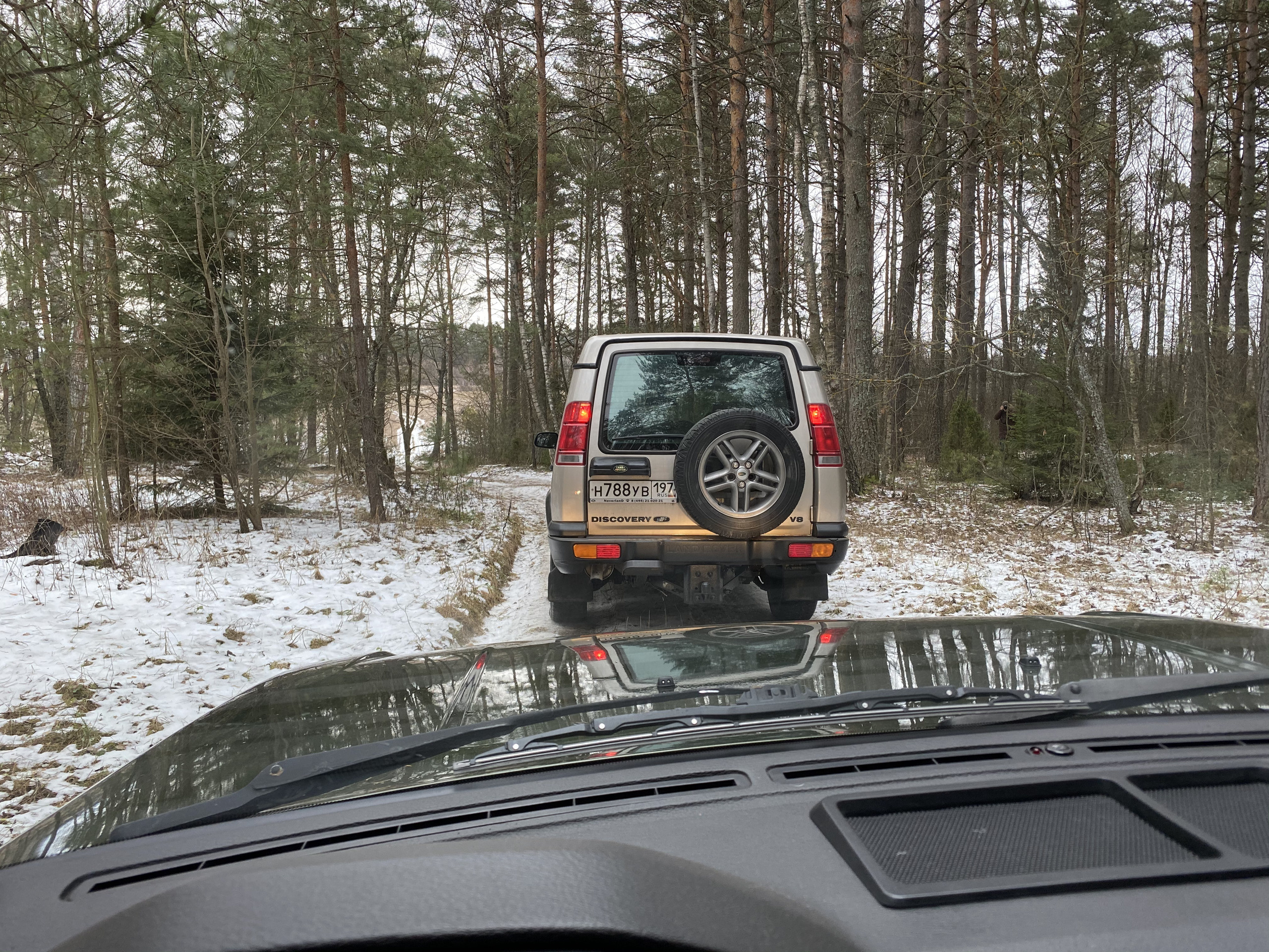 За ёлкой на двух Land Rover. Фотограф Сергей Лукьянов @xapeton_photo Москва
