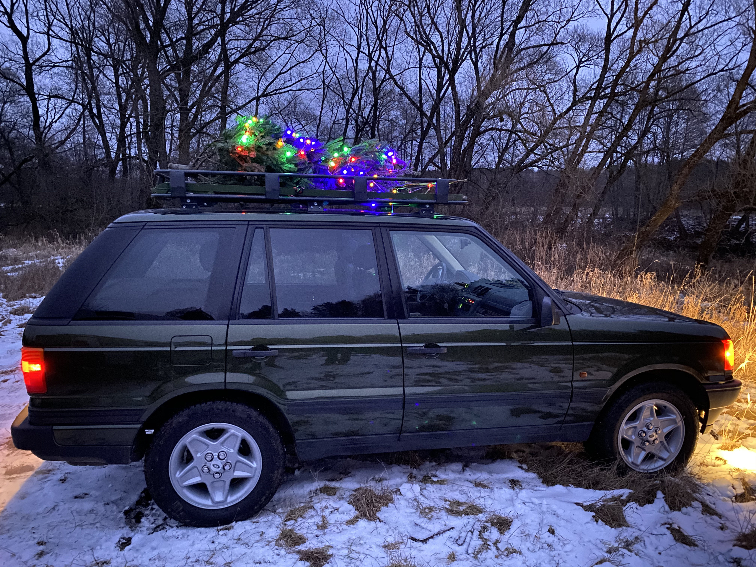 За ёлкой на двух Land Rover. Фотограф Сергей Лукьянов @xapeton_photo Москва