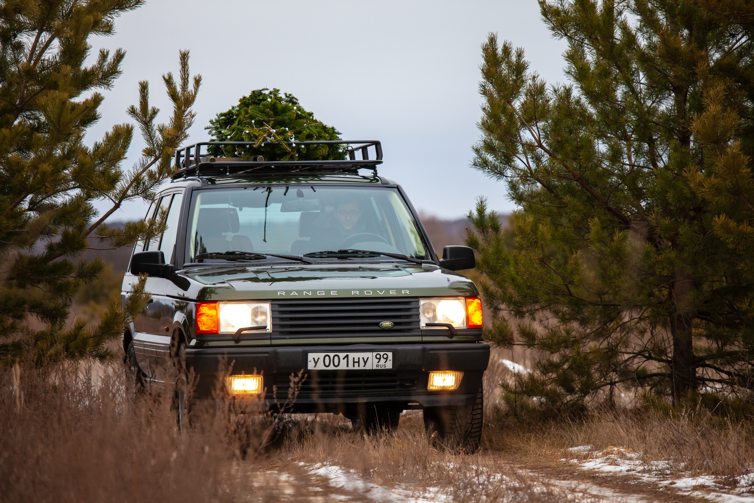 За ёлкой на двух Land Rover. Фотограф Сергей Лукьянов @xapeton_photo Москва