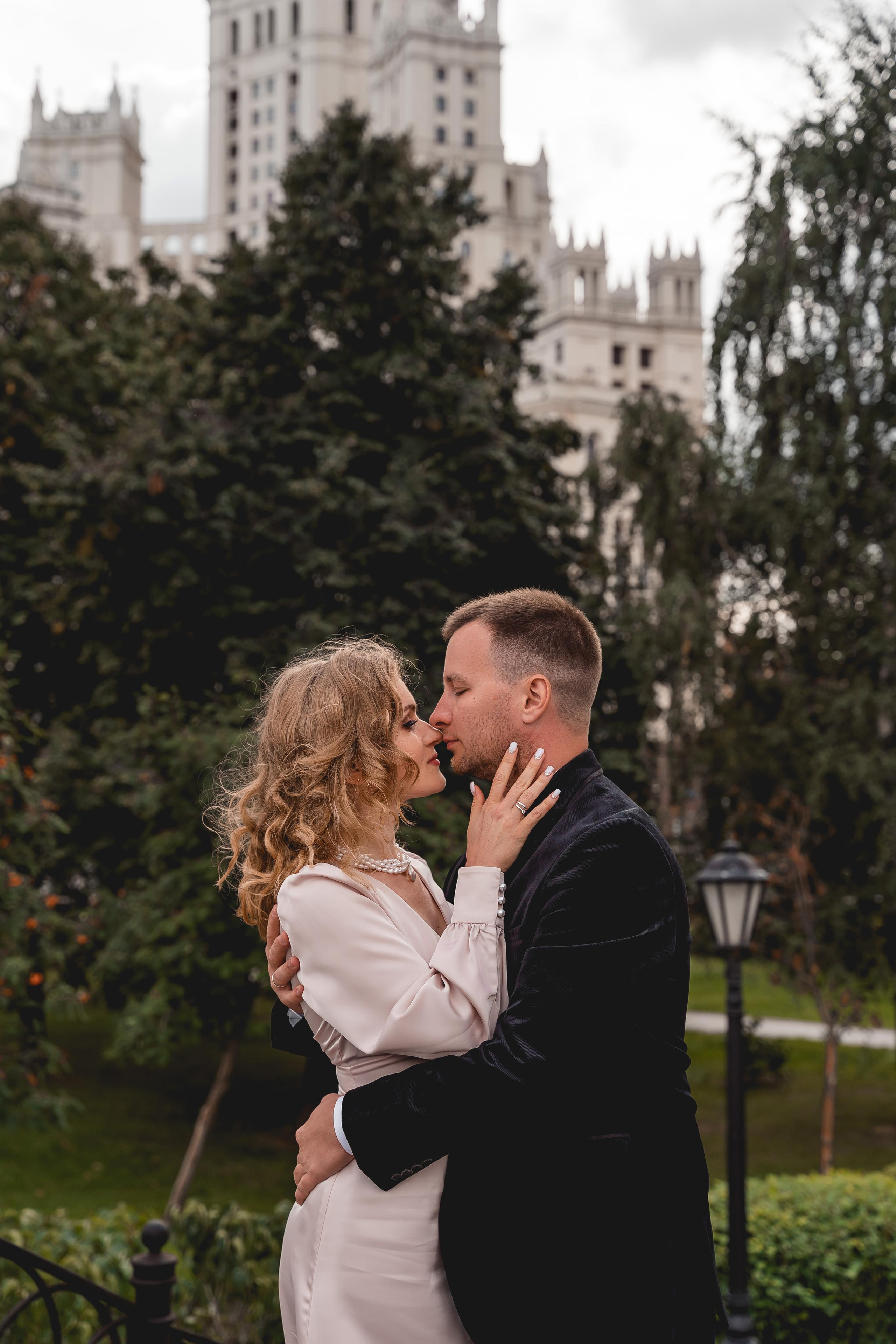 Фотосессия рядом с Высоткой на Котельнической