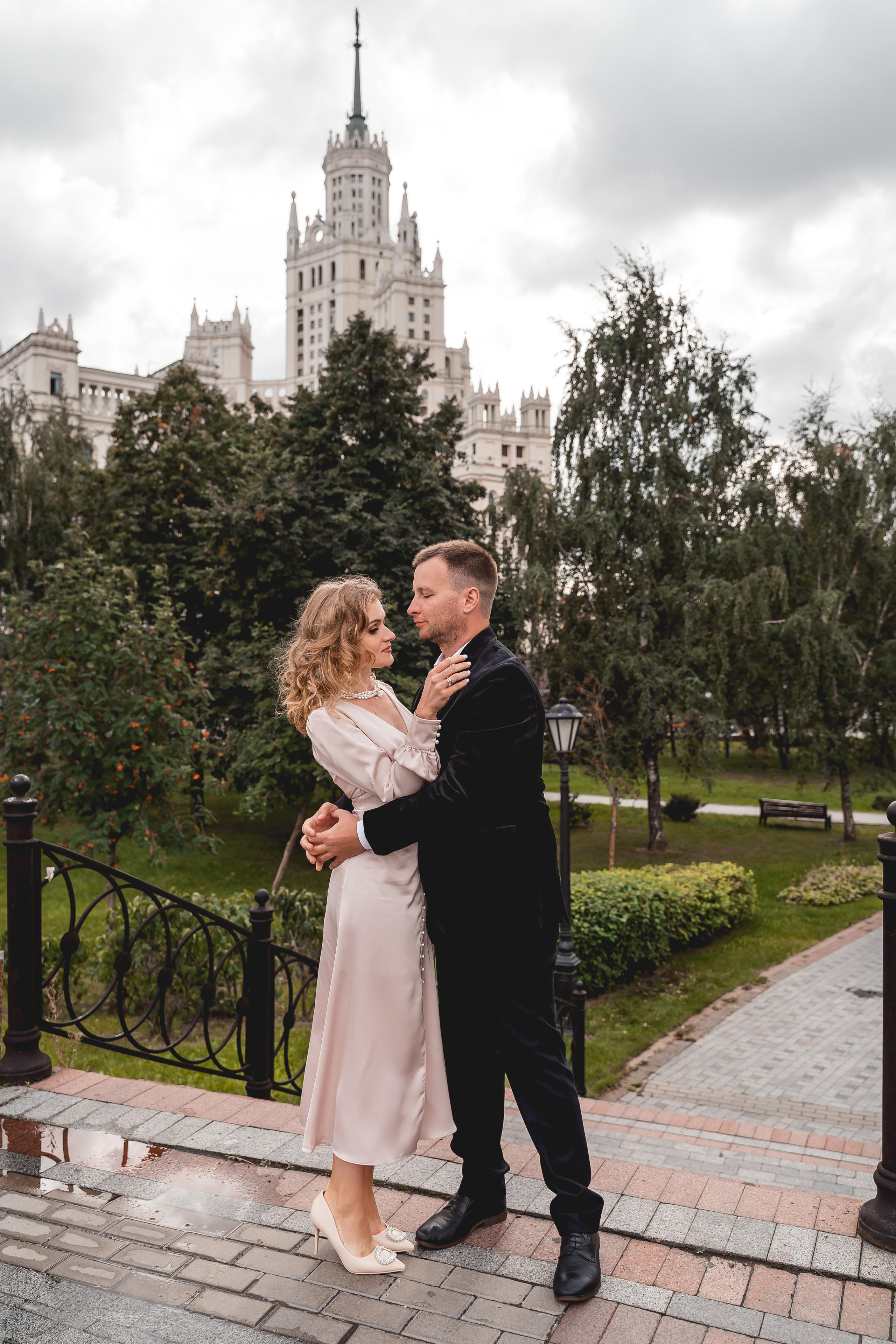 Фотосессия рядом с Высоткой на Котельнической