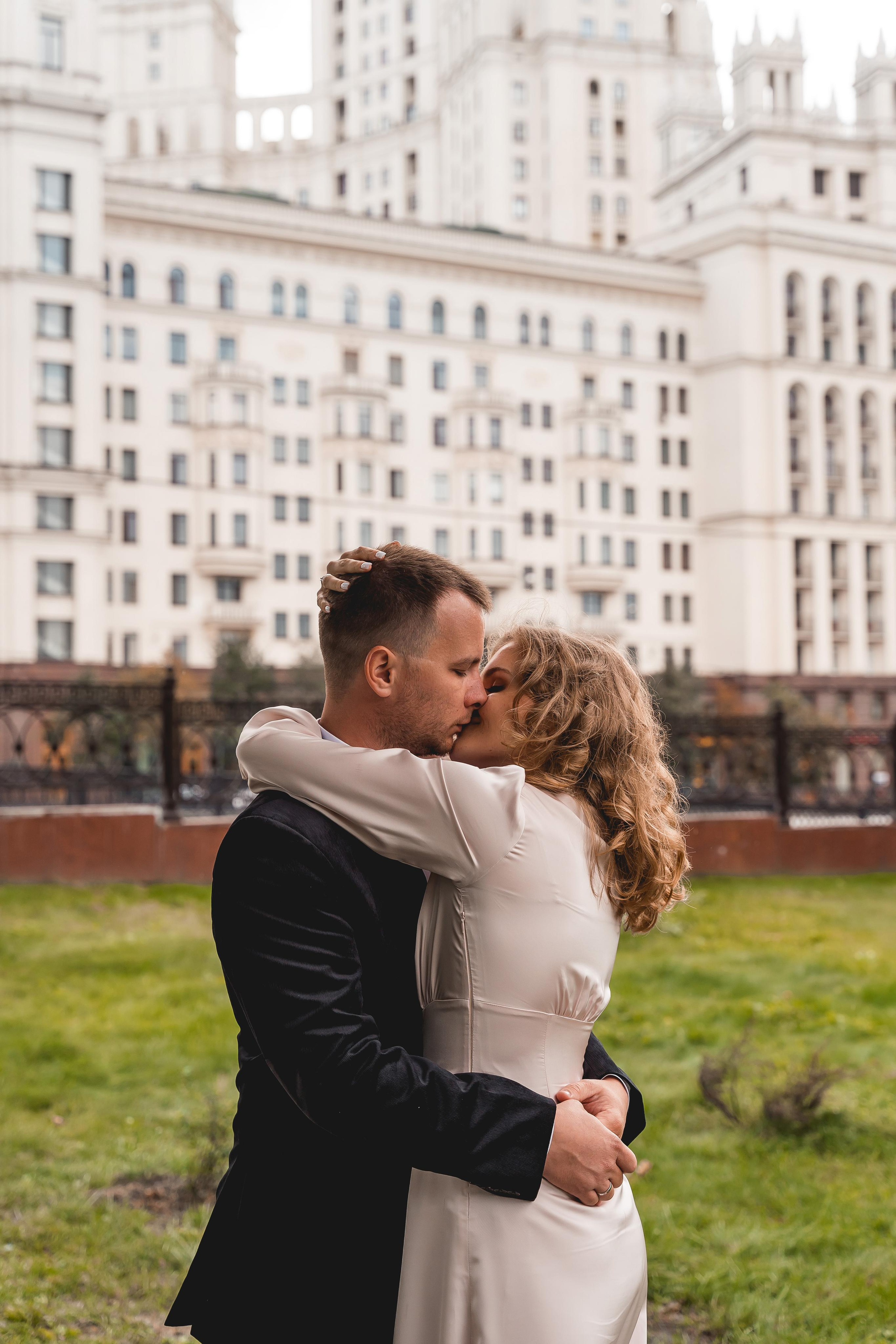 Фотосессия рядом с Высоткой на Котельнической