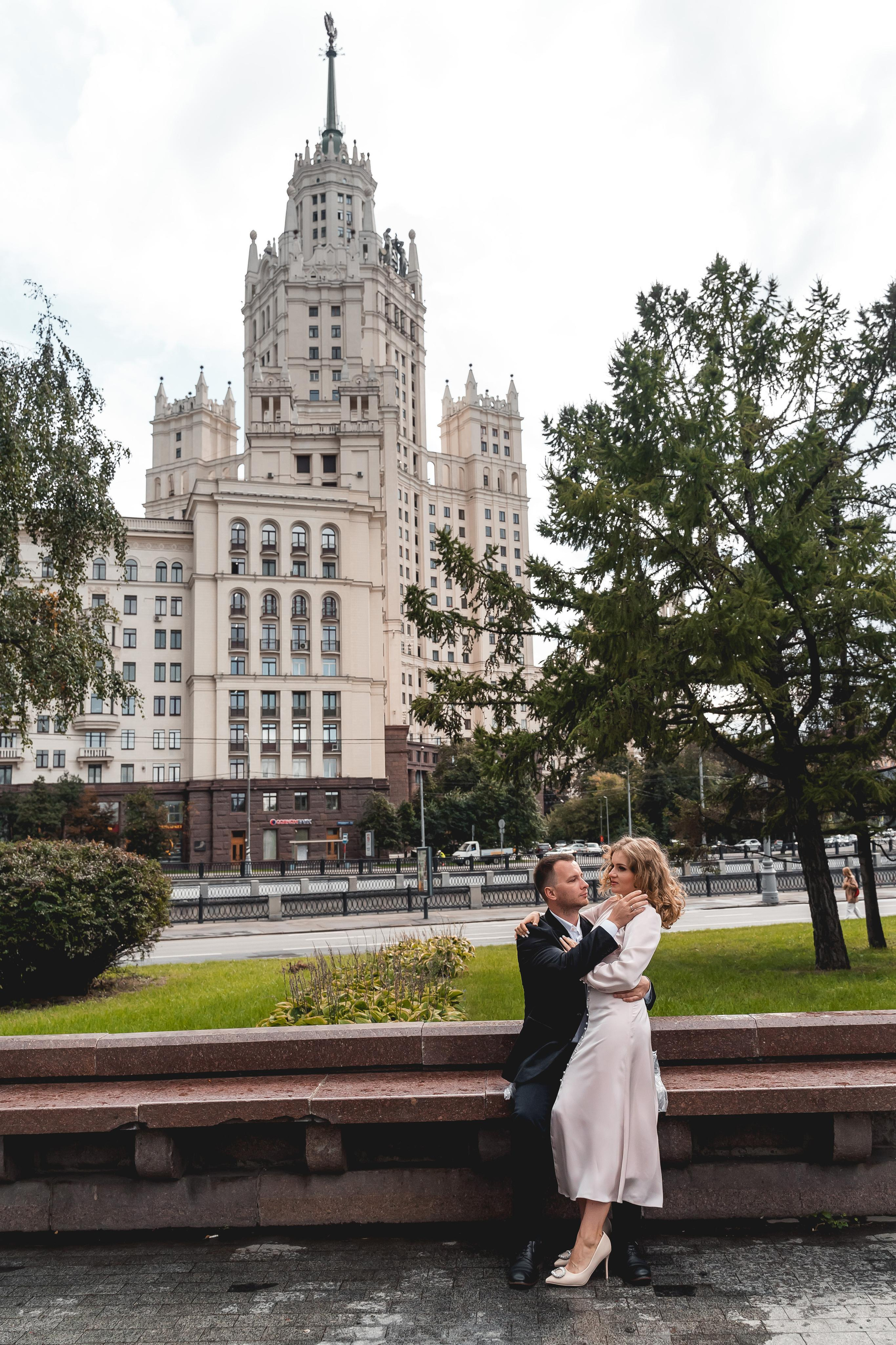 Фотосессия рядом с Высоткой на Котельнической