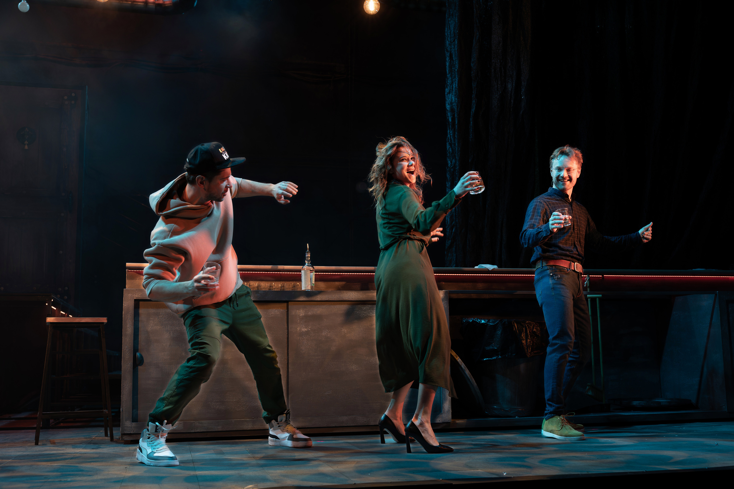 La театр: ОН.ОНА. Сайт фотографа Сергея Абрамова