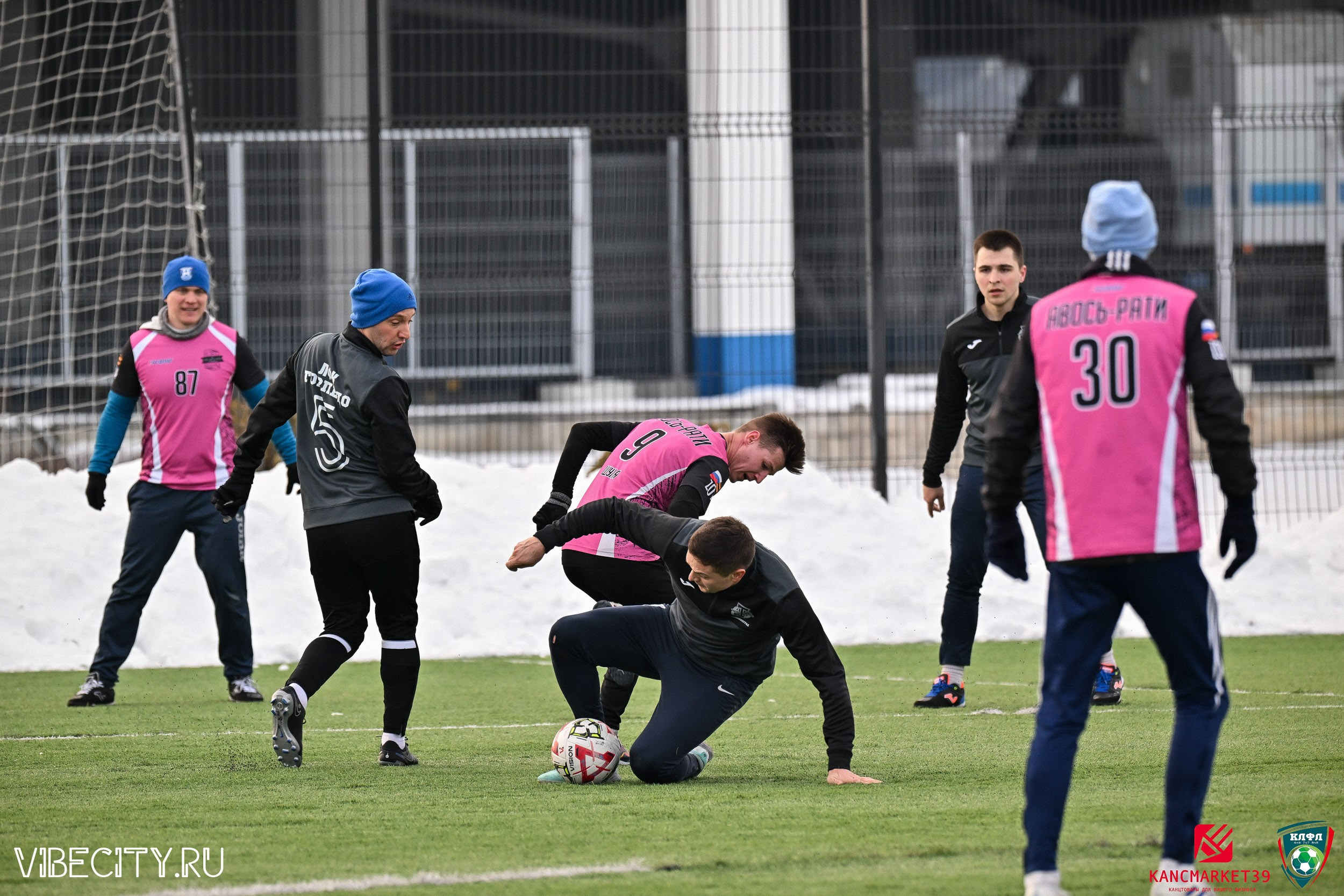 Калининградская Любительская Футбольная Лига, Премьер лига 14 тур, Торпедо-Авось рати. VIBECITY.RU Вайб Сити Ру Фоторепортажи Фотоотчеты Калининград