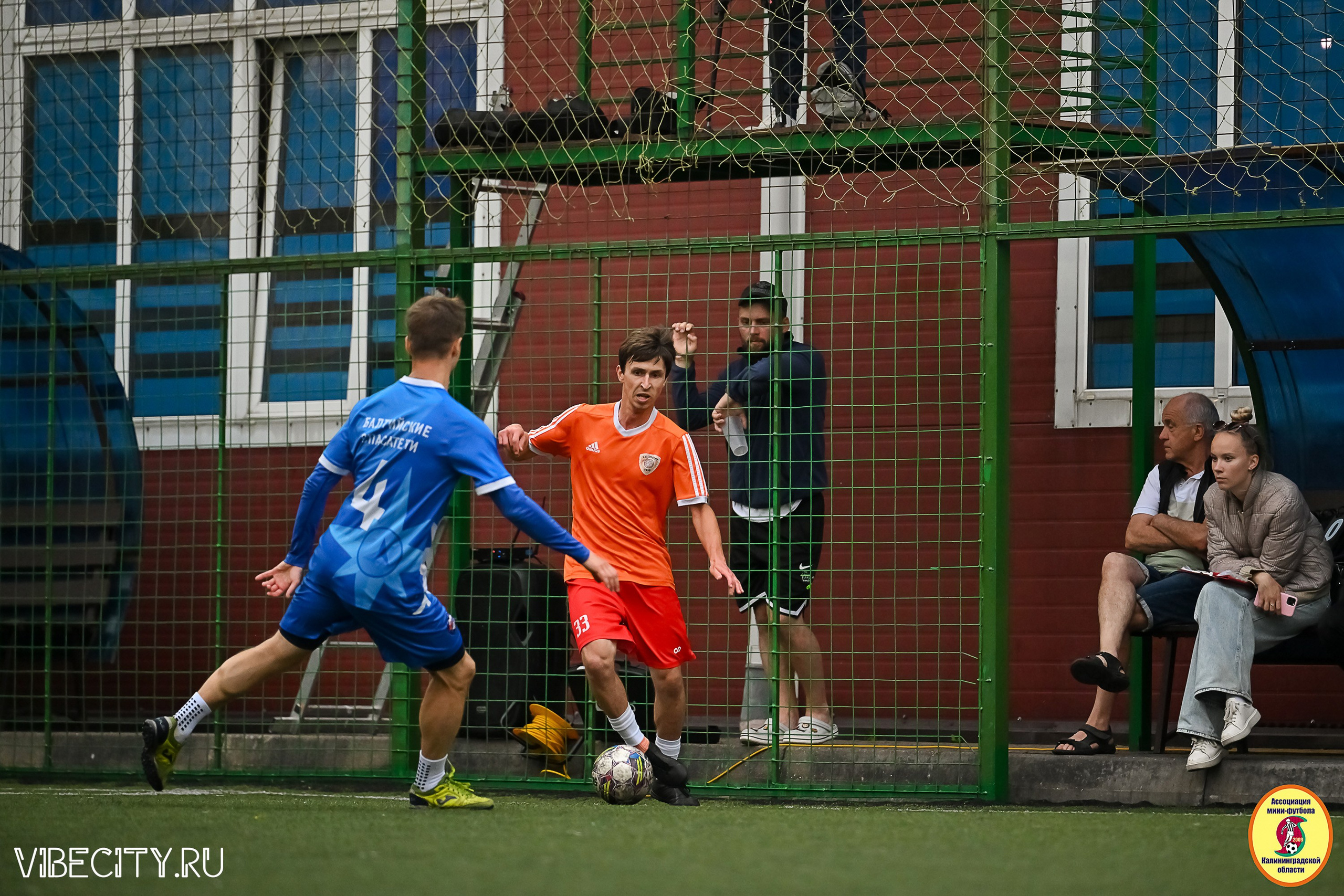 ИГРЫ МИНИ-ФУТБОЛЬНОЙ И КОРПОРАТИВНОЙ ЛИГИ. VIBECITY.RU Вайб Сити Ру Фоторепортажи Фотоотчеты Калининград