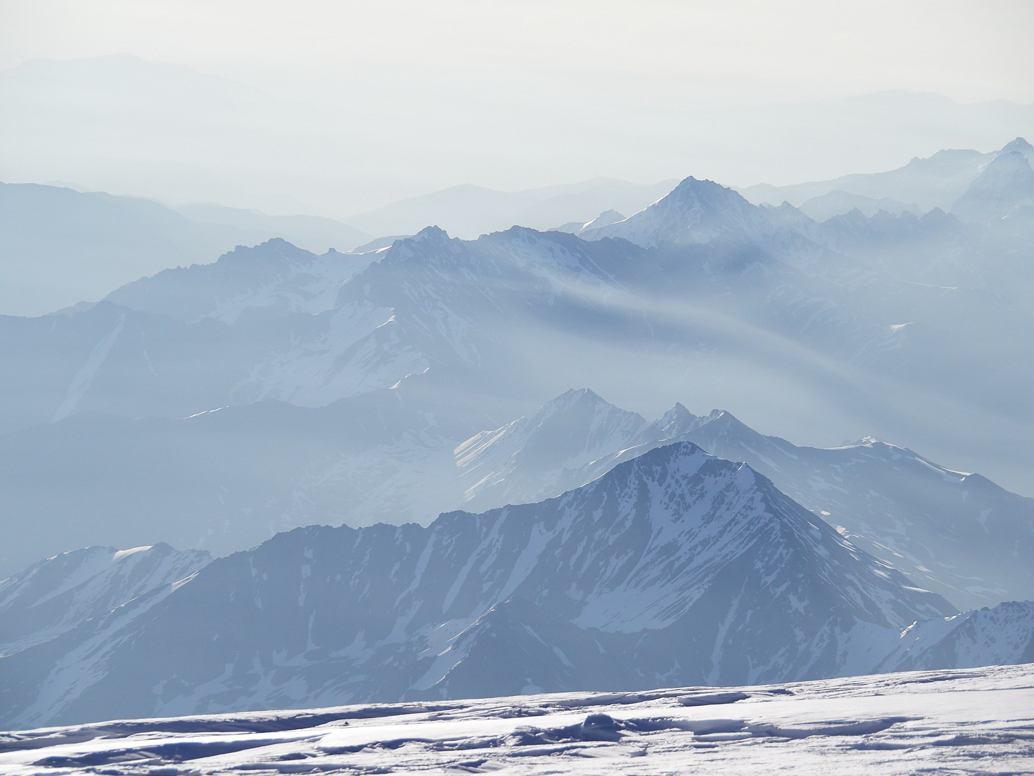 Горный, высотный Фотограф на Эльбрусе Георгий