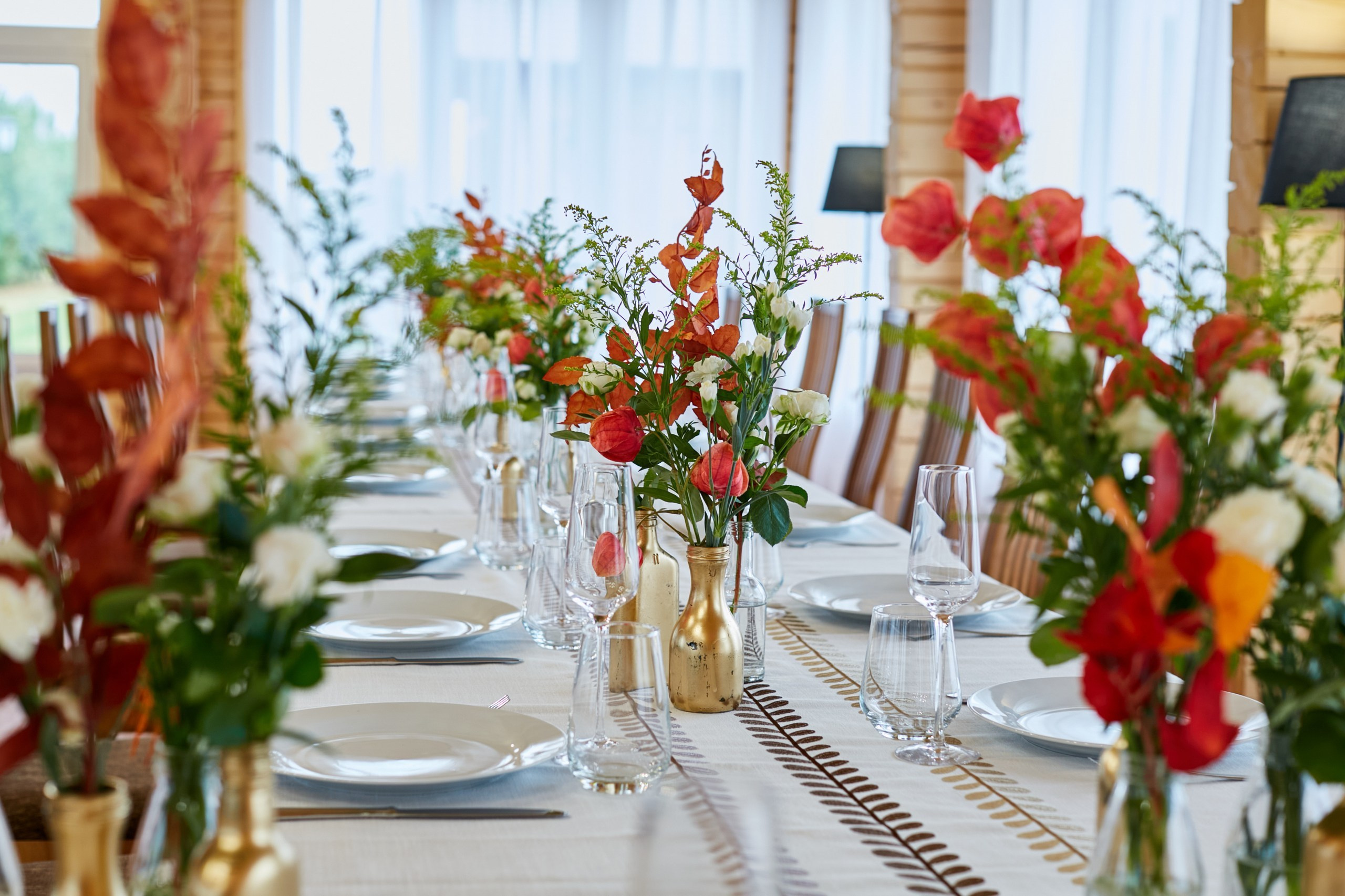 Банкетный зал Веранда в Якушево у озера для свадеб, юбилеев, корпоративов. Официальный сайт