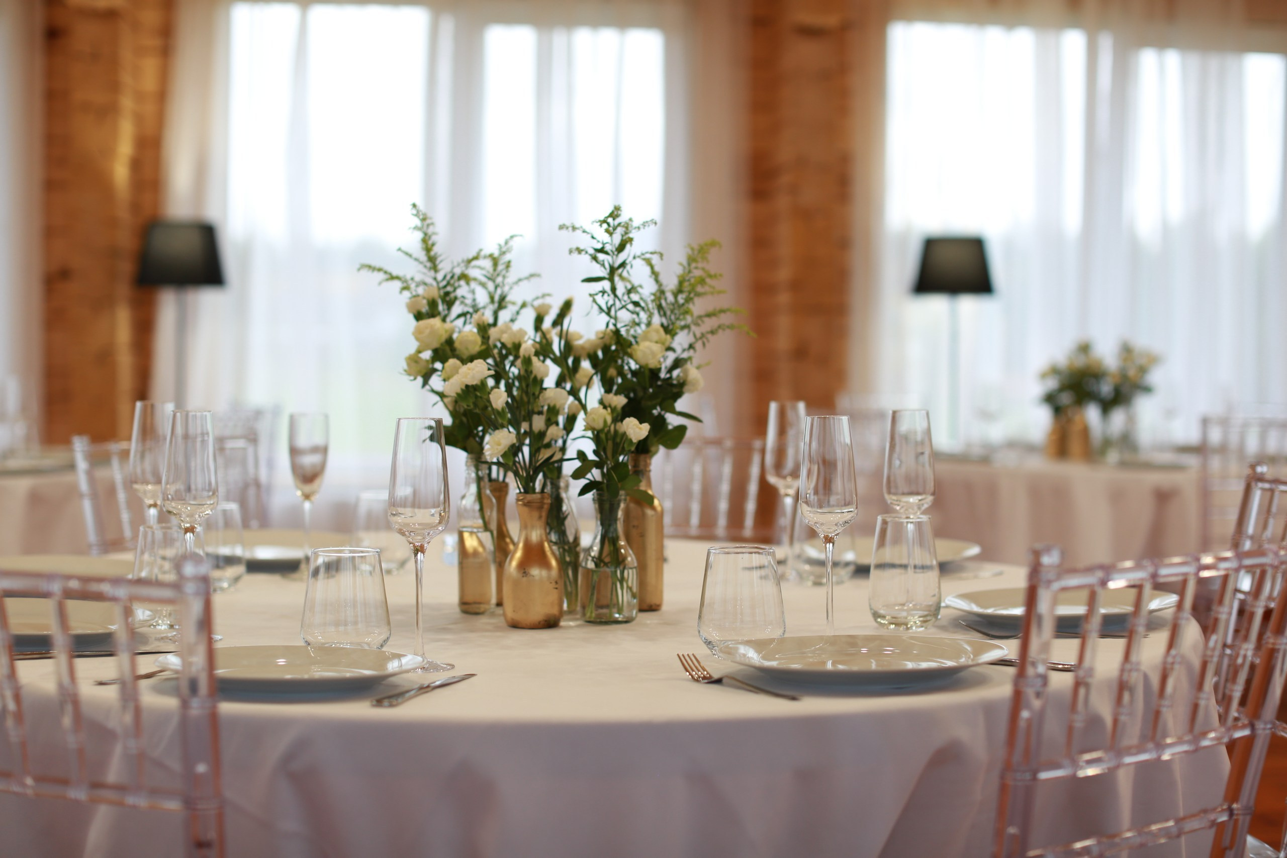 Официальный сайт банкетного зала Веранды в Якушево контакты. Банкетный зал Веранда в Якушево у озера для свадеб, юбилеев, корпоративов. Официальный сайт