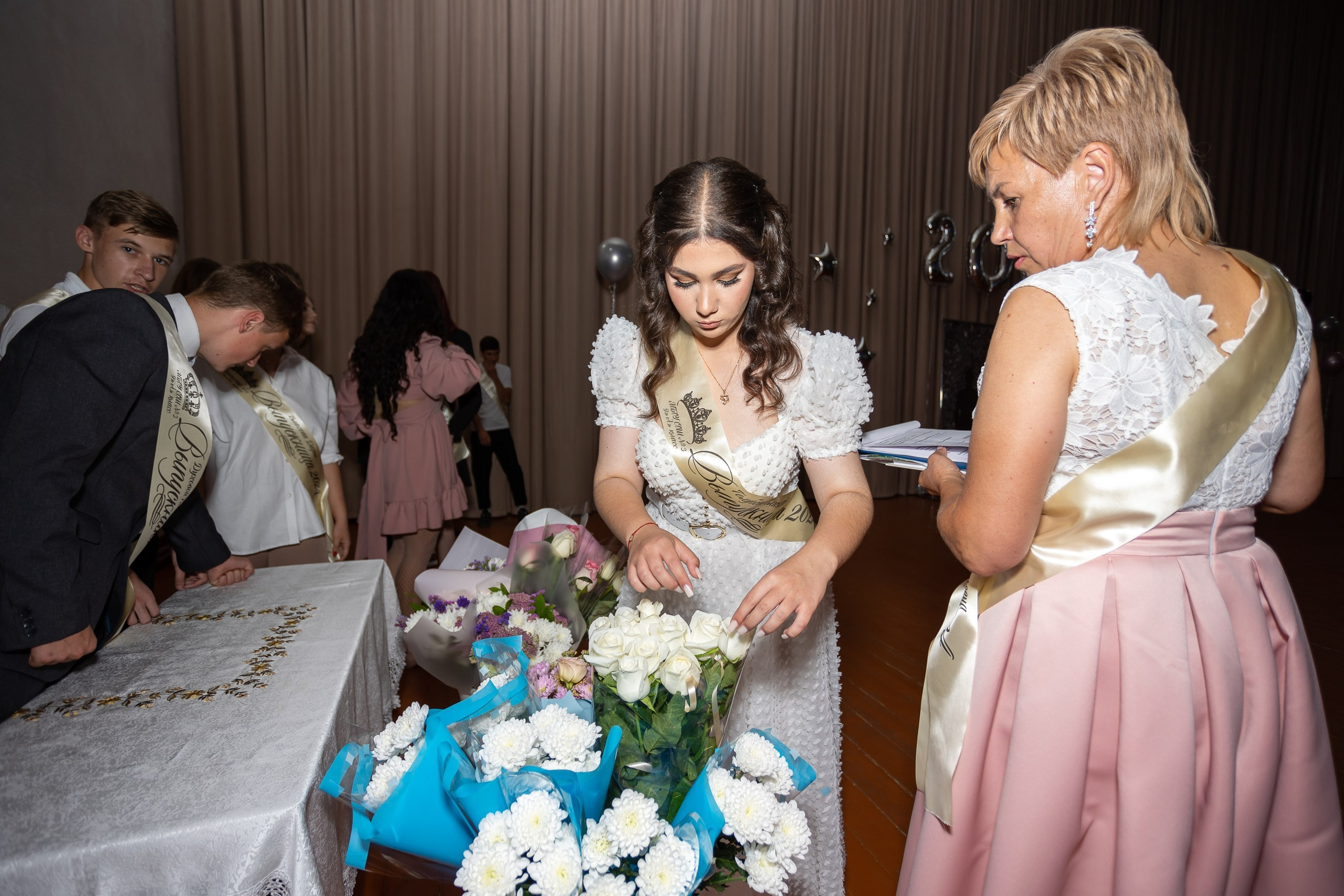 Вручение аттестата 2024 г. Выпускные альбомы Майкоп, Краснодар Елена Золотарева