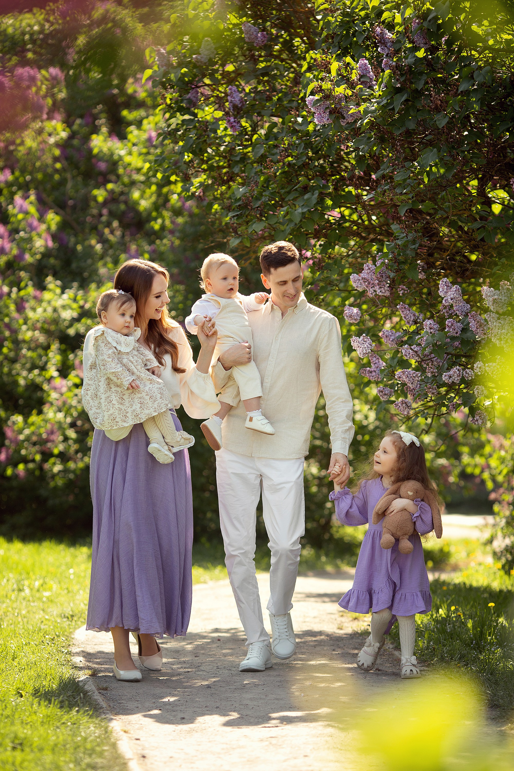 Сиреневая сказка с малышами. Tatyana Nadezhdina Family photographer