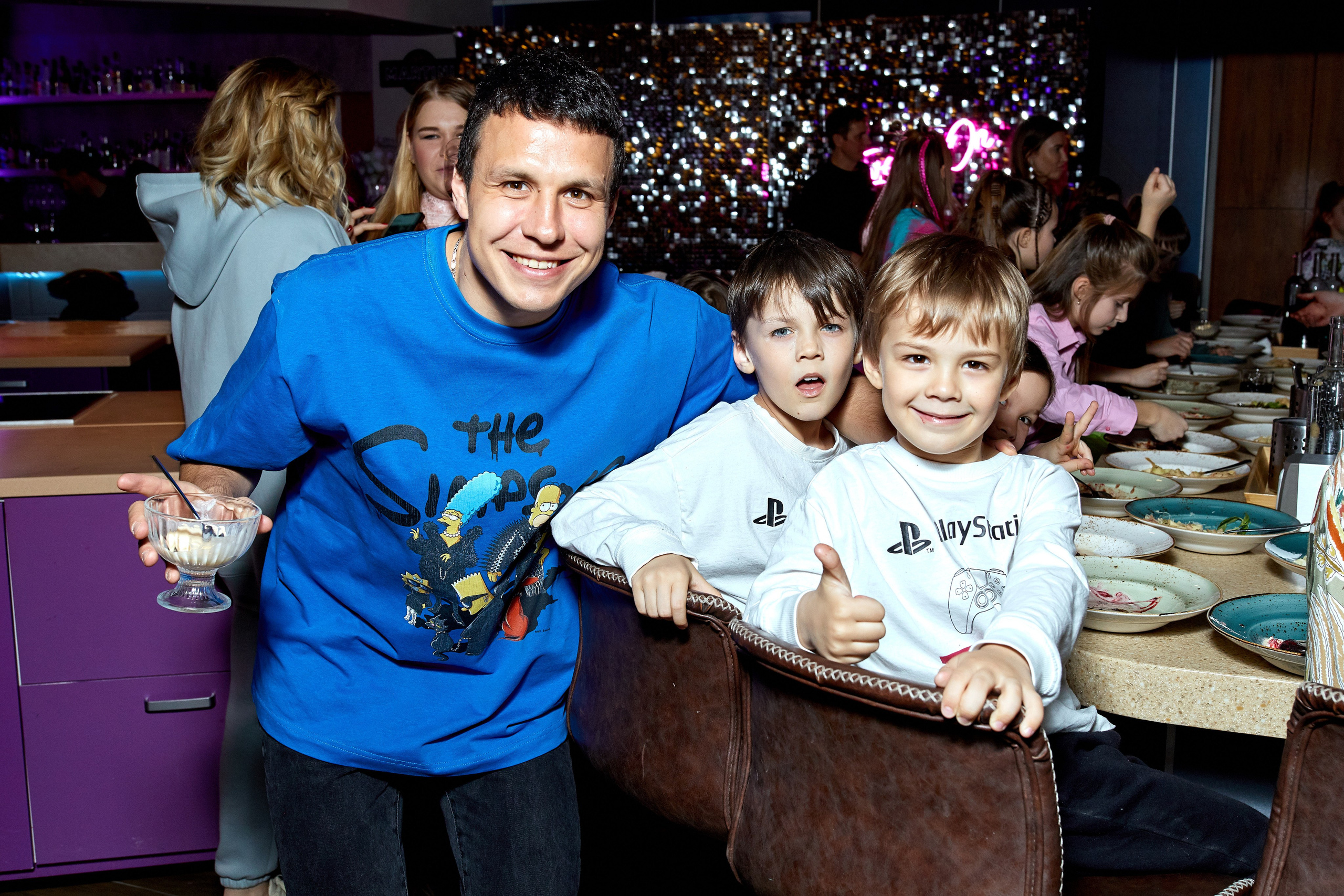 Выездная фотосессия, услуги фотографа с выездом на дом в Москве — цены