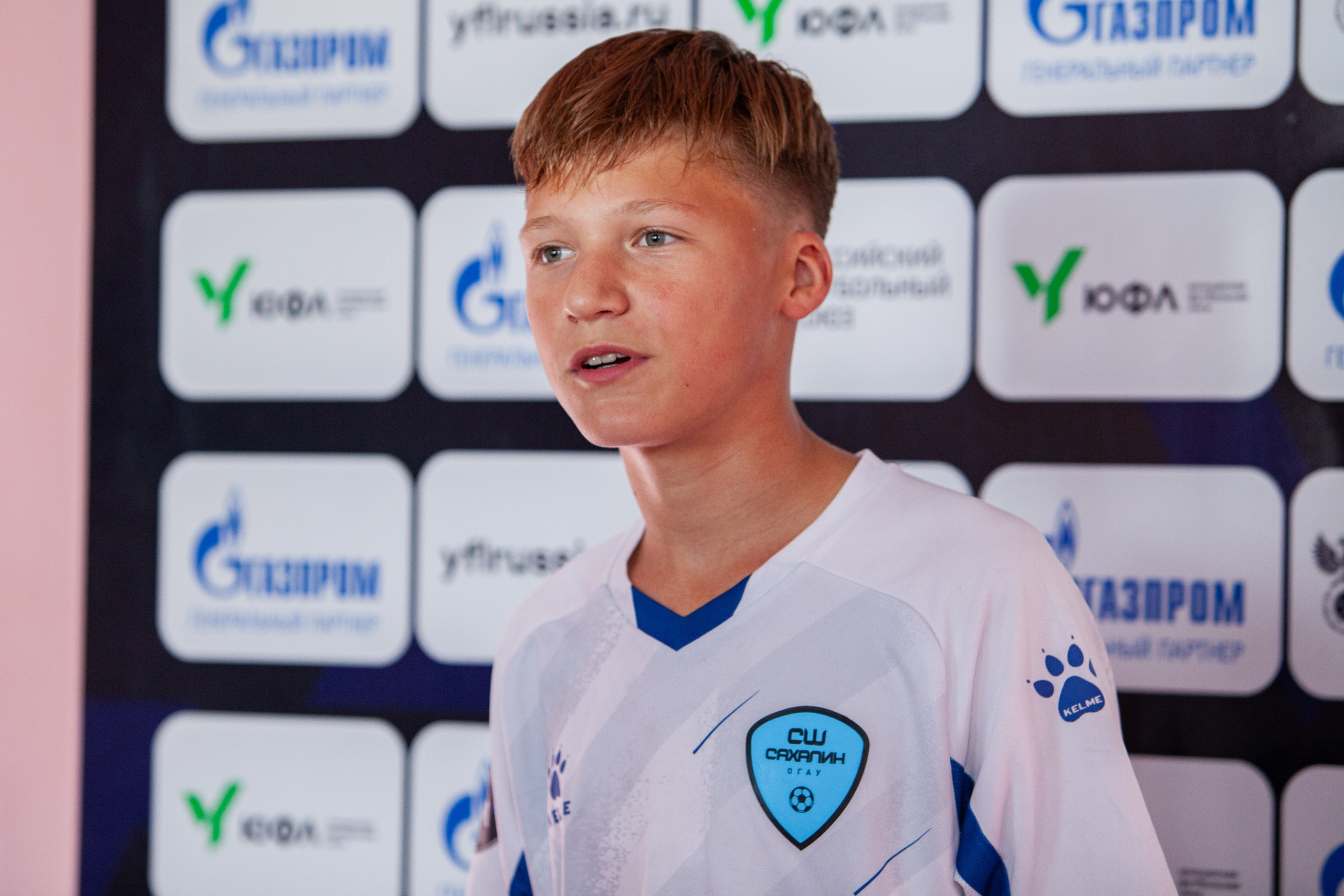 Матч юношеской футбольной лиги между командами СШ «Сахалин» и «СШОР № 1» (Комсомольск-на-Амуре). Кутузов Евгений Фотограф в Южно-Сахалинске