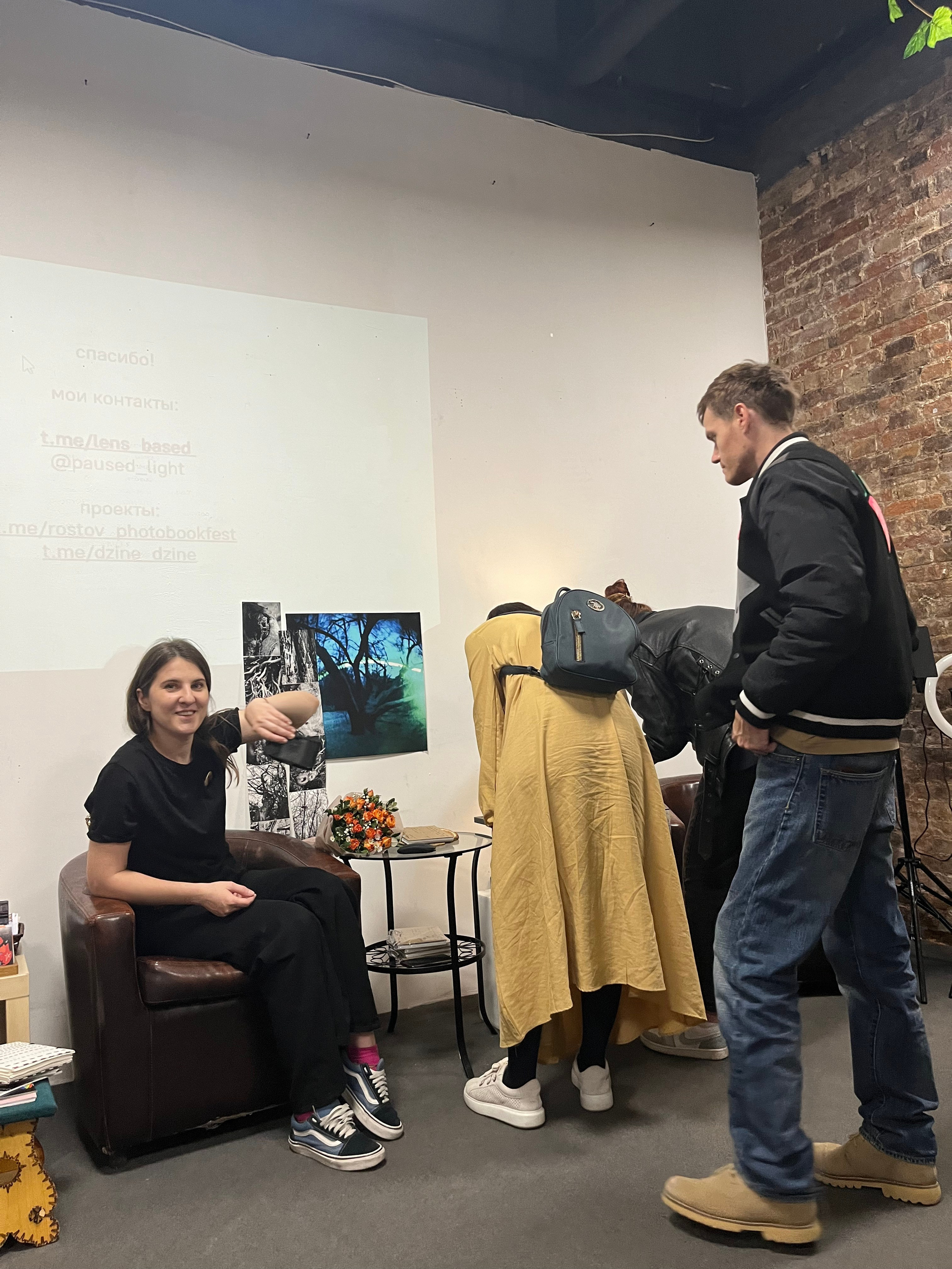 Презентация фотокниги «Beetlemania», 21.10.2023, г. Ростов-на-Дону, независимый книжный «В порядке». Лера Круглова